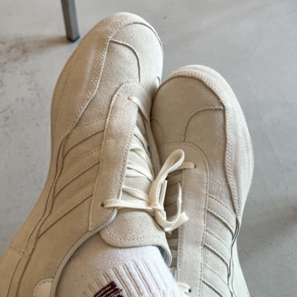 Y-3 Gazelle Cream White 착용 스타일