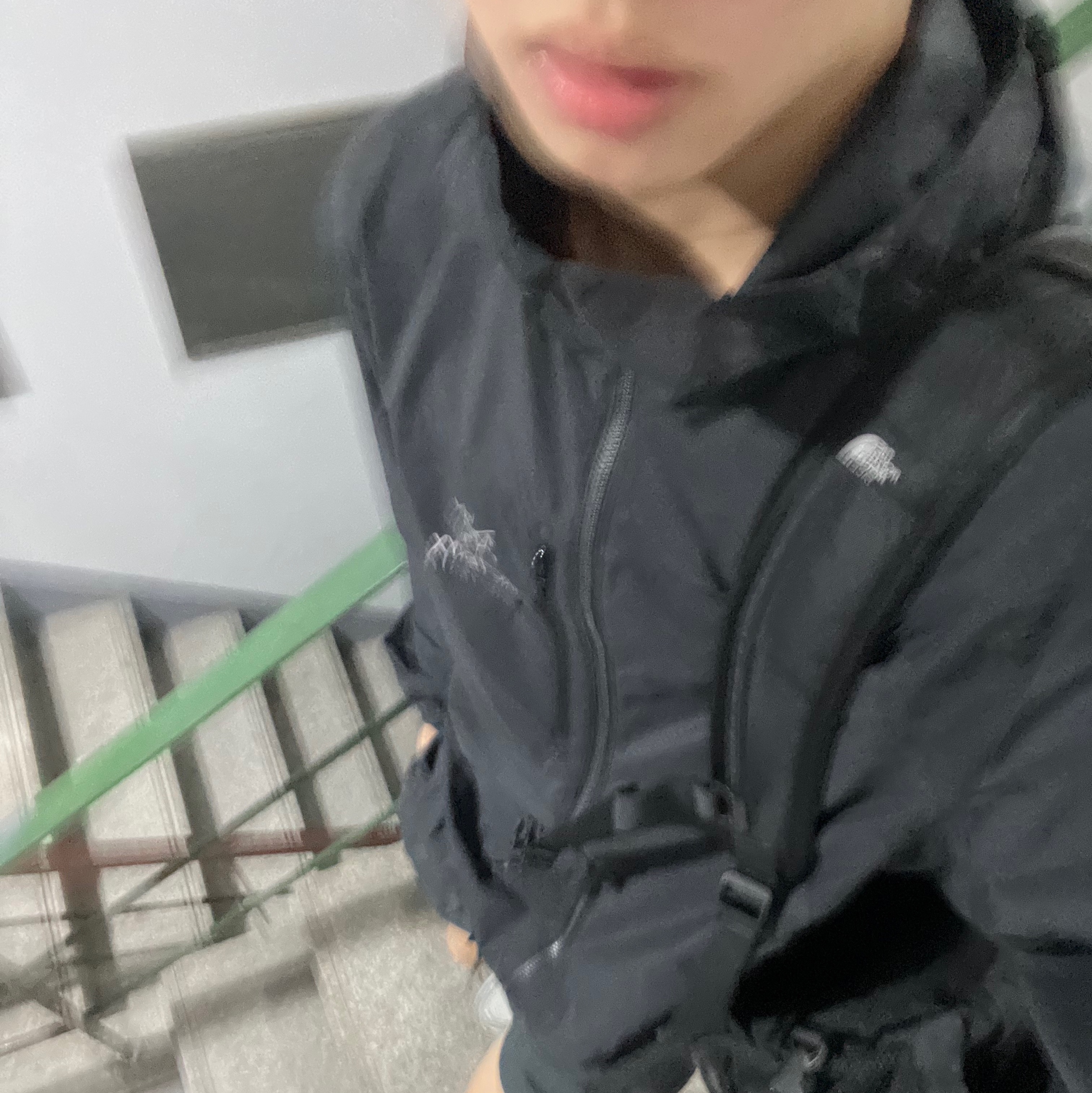Arc'teryx Squamish Hoody Black 착용 스타일