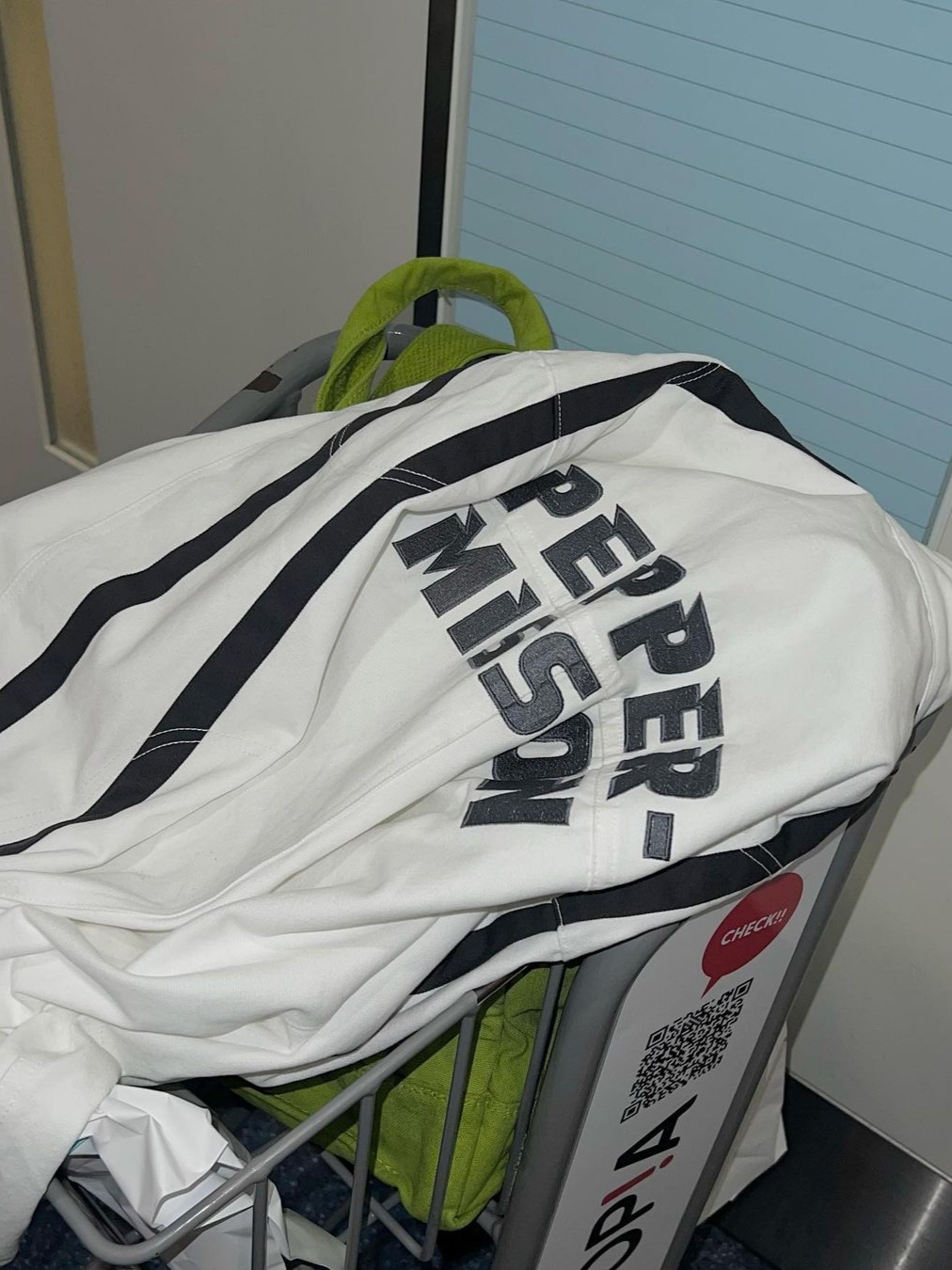 Pepper Pepper Women Openwalk Cotton Rider Jacket Ivory, Pepper Pepper Women Vintage Painting Wide Pants Blue 착용 스타일 - 2