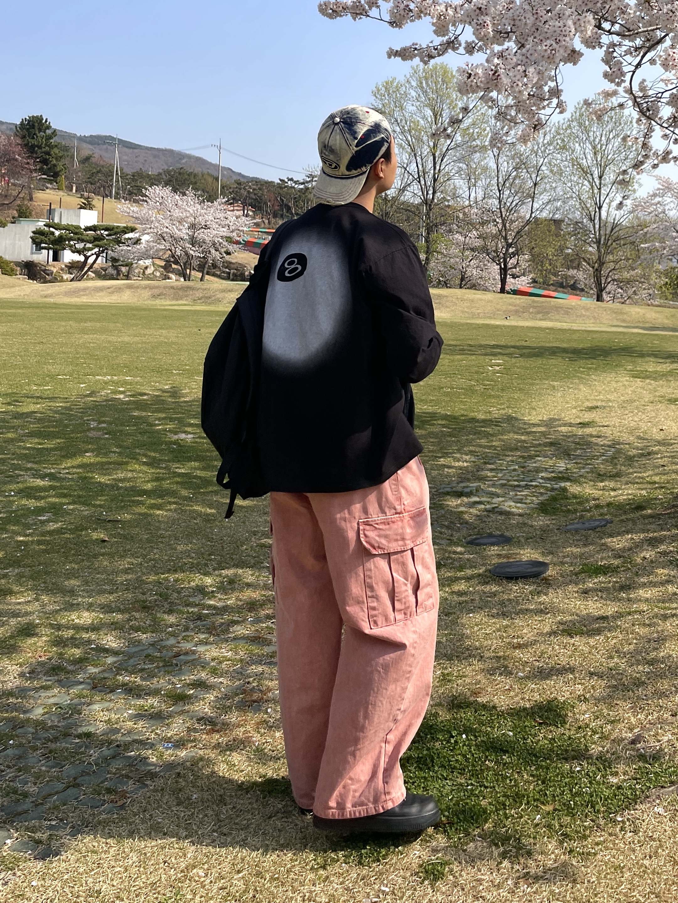 Diesel C-Seymon Treated Denim Baseball Cap Blue White, CDG Backpack Black 착용 스타일 - 2