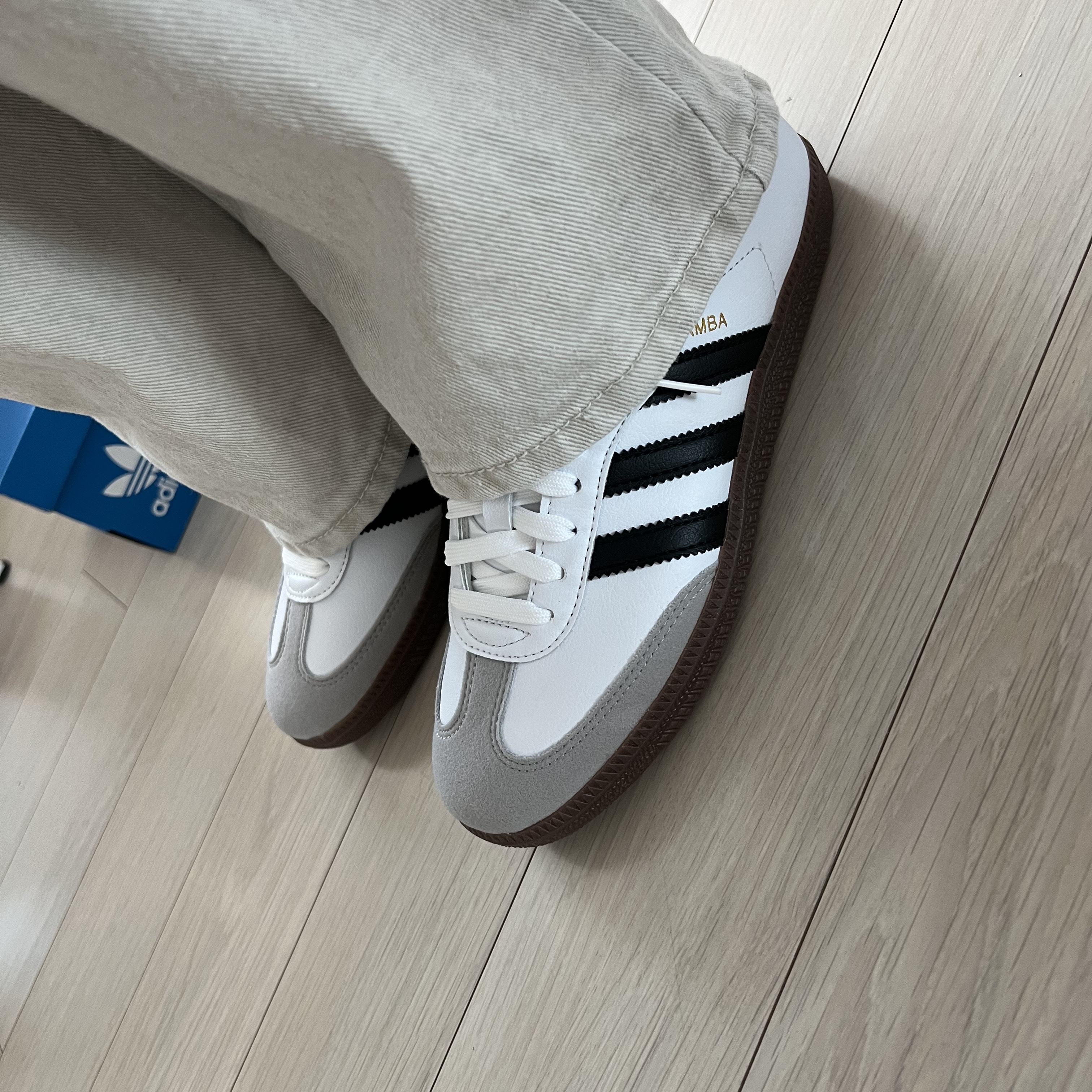 Adidas Samba Vegan White Black 착용 스타일