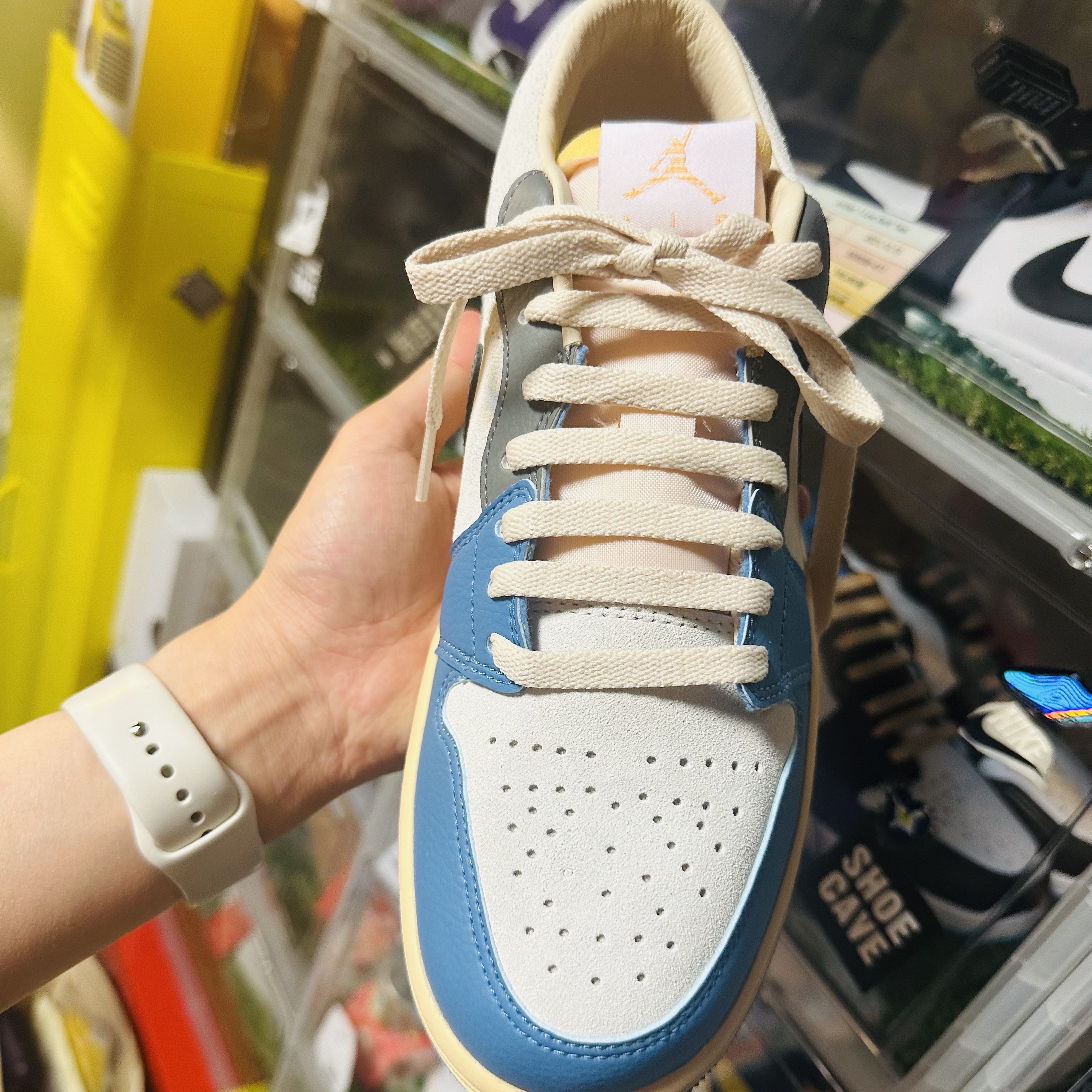 Jordan 1 Low SE Tokyo 96 착용 스타일 - 3