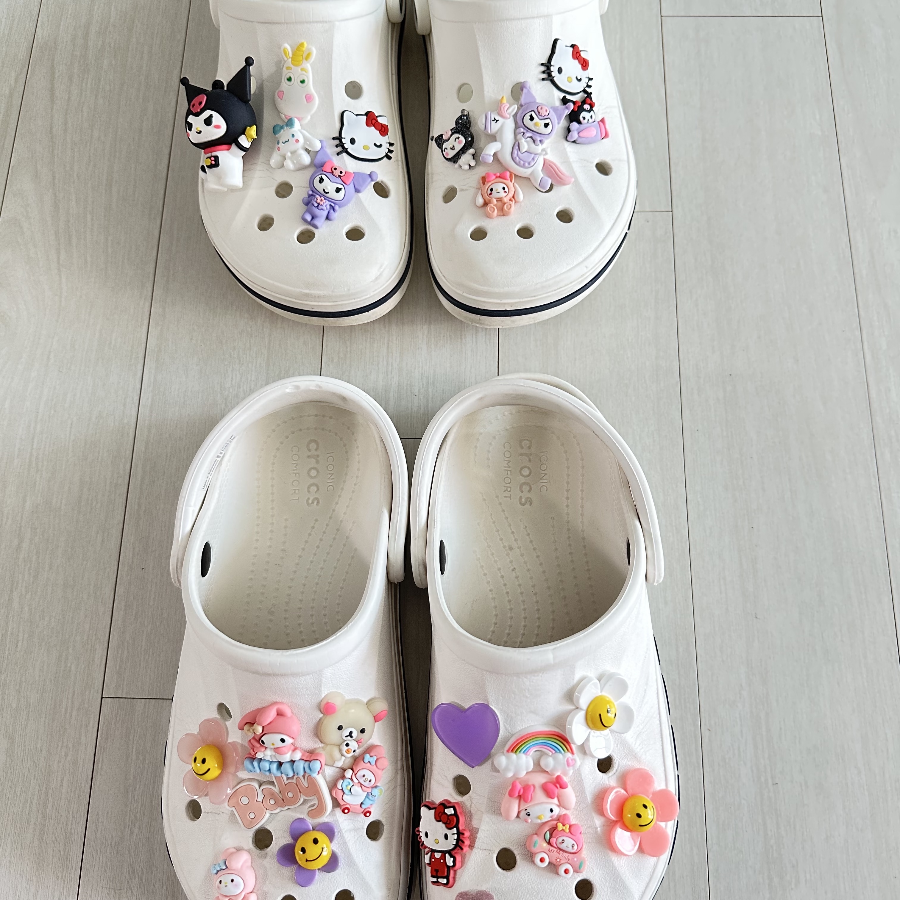 Crocs Bayaband Clog White Navy 착용 스타일 - 1