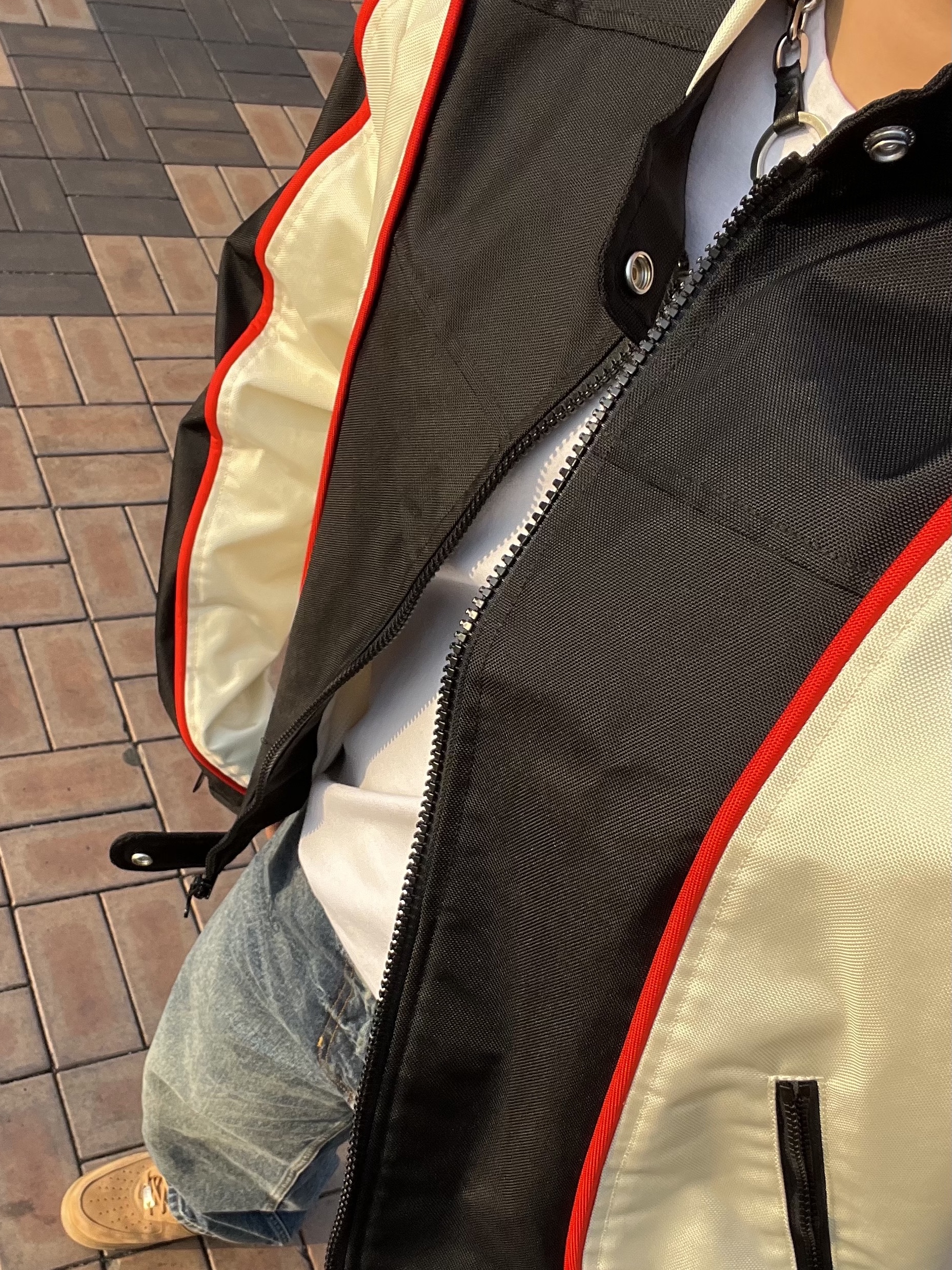 Diesel J-Blink Biker Jacket in Colour-Block Nylon Black White, Our Legacy Ladon Brass Keychain Matte Nickel 착용 스타일