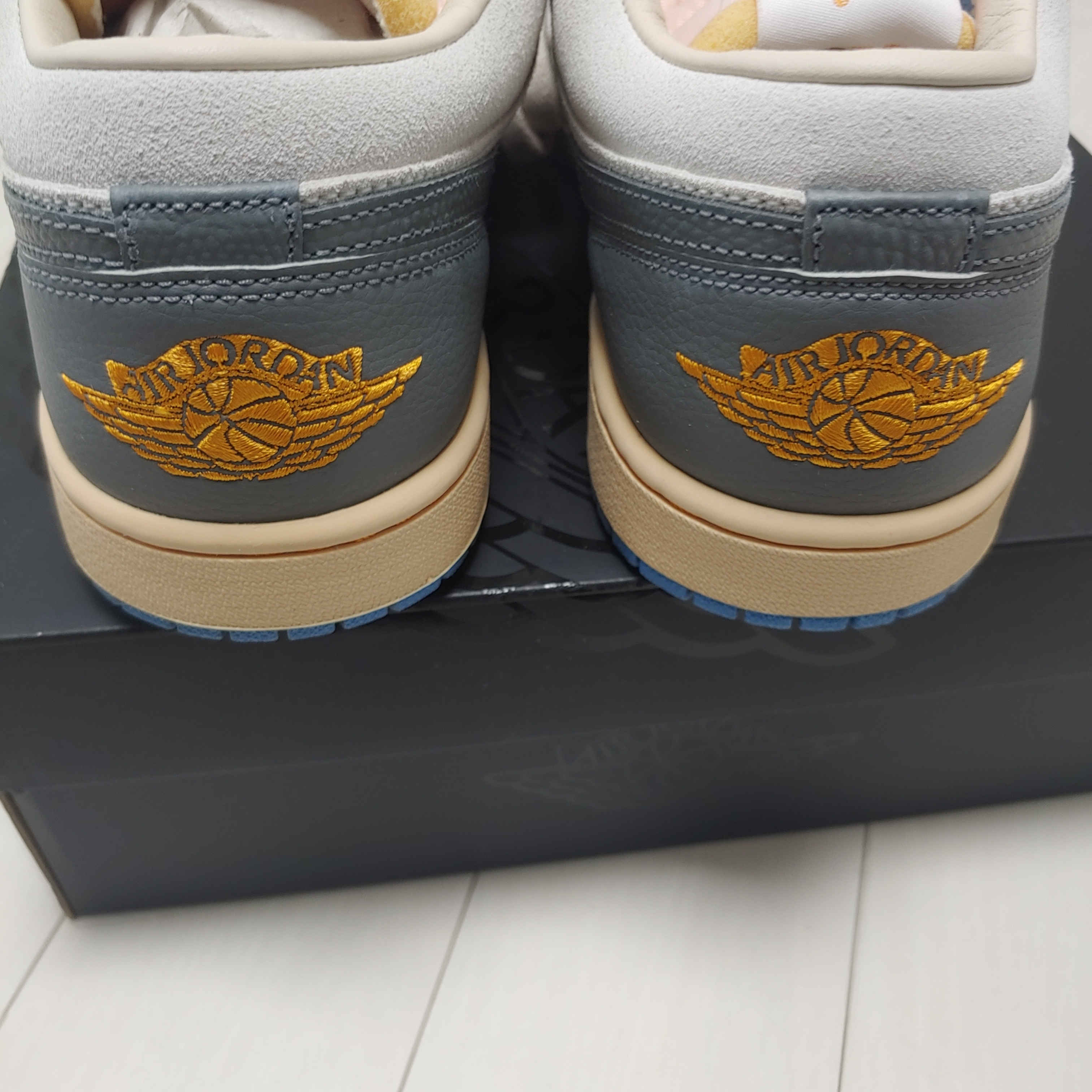 Jordan 1 Low SE Tokyo 96 착용 스타일 - 2