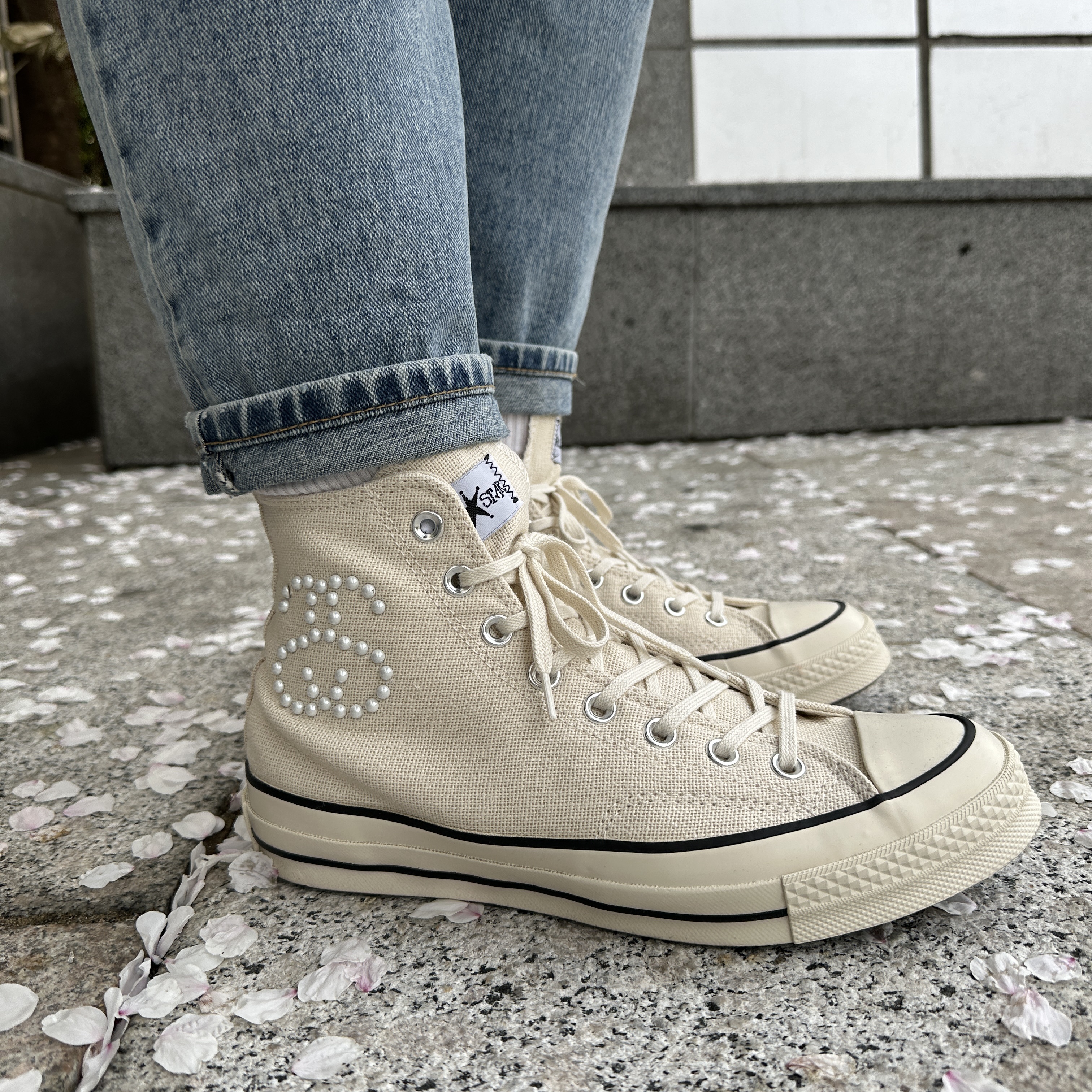Converse x Stussy Chuck 70 High Natural Ivory, Stussy Popsicle T-Shirt White 착용 스타일 - 5