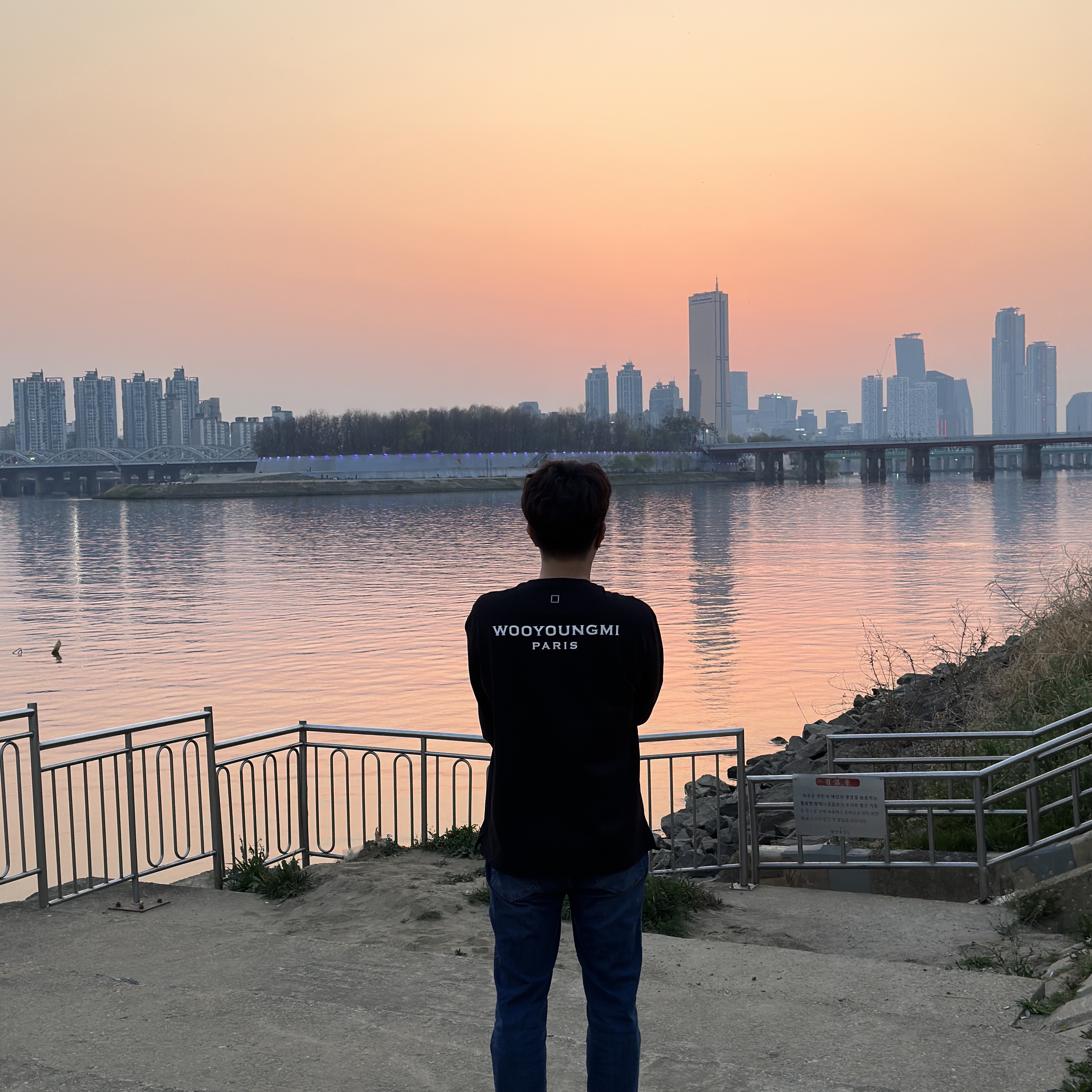 Wooyoungmi Cotton Long Sleeve Back Logo T-Shirt Black - 22FW 착용 스타일