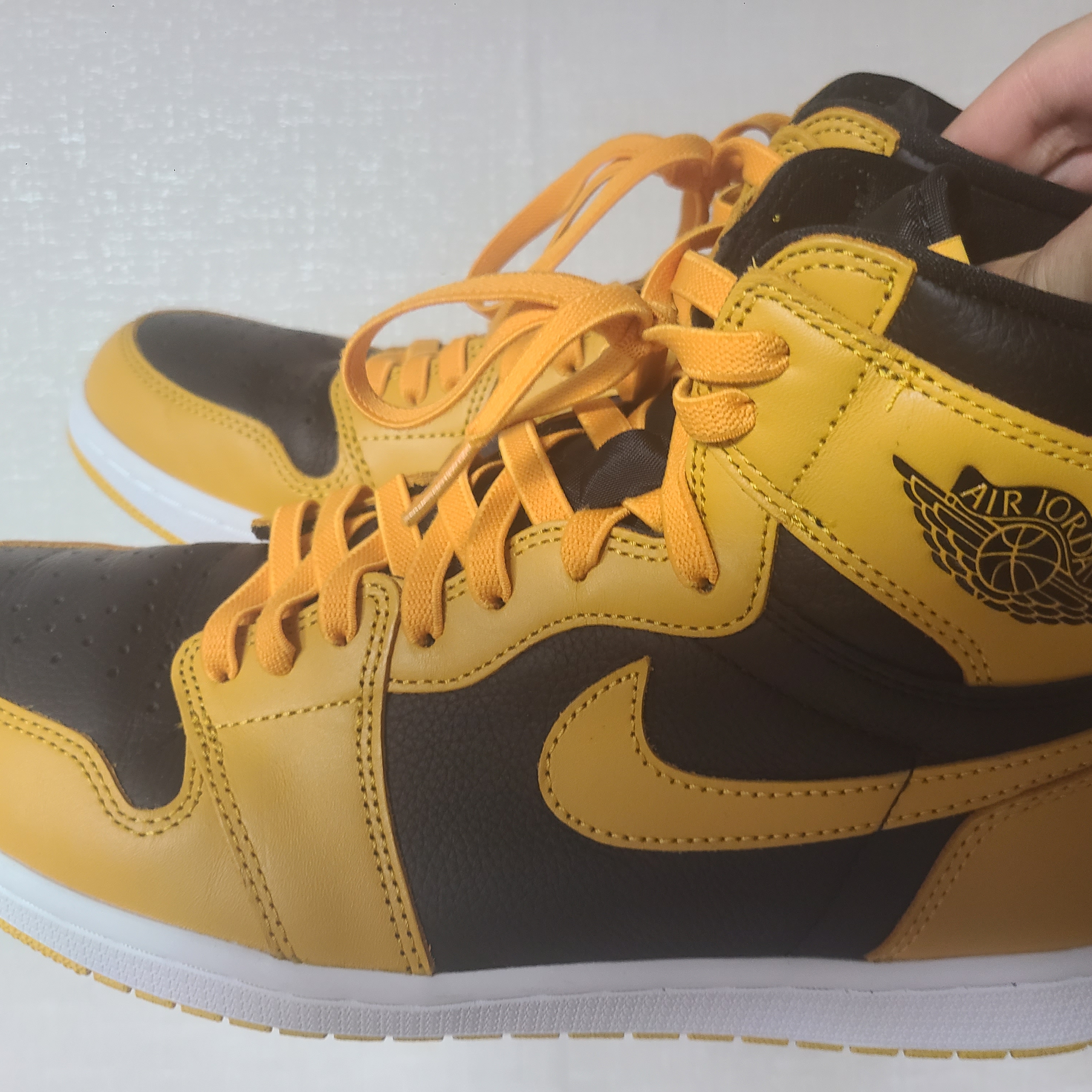 Jordan 1 Retro High OG Pollen 착용 스타일