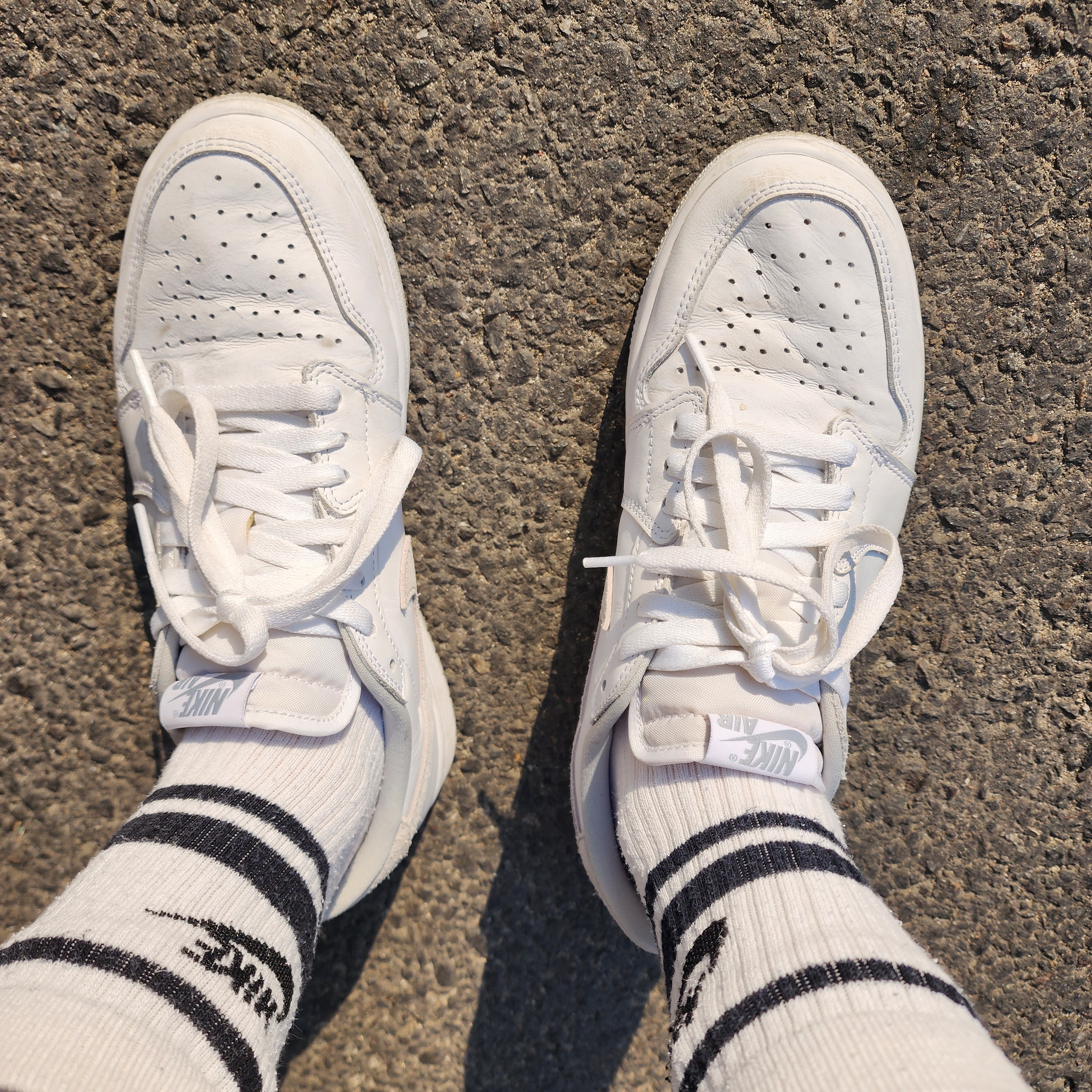 Jordan 1 Low OG Neutral Grey 착용 스타일