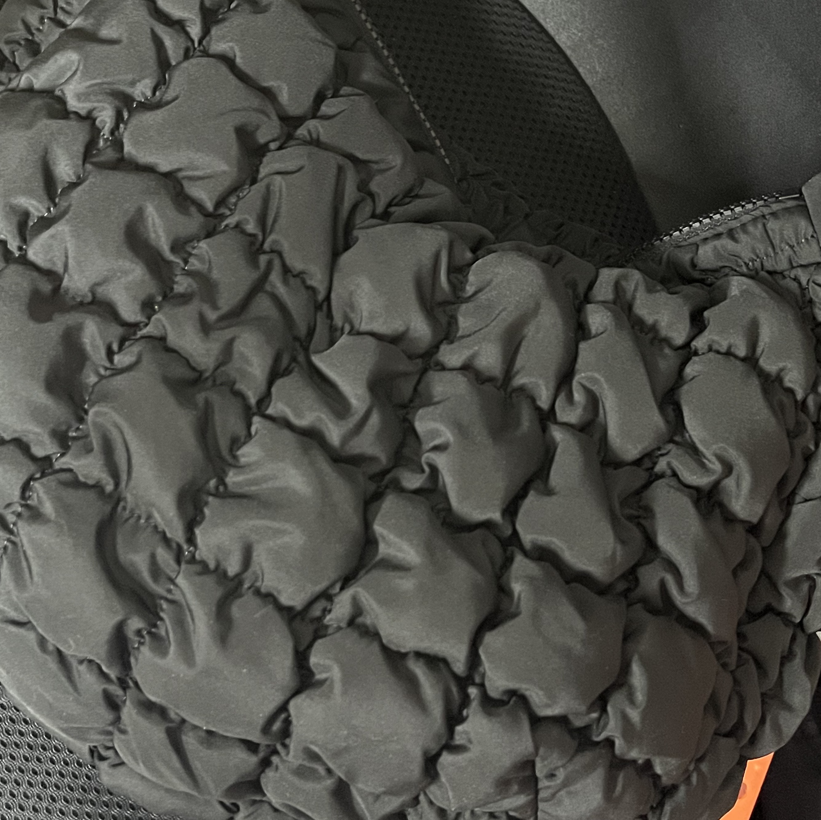 COS Quilted Mini Bag Black 착용 스타일