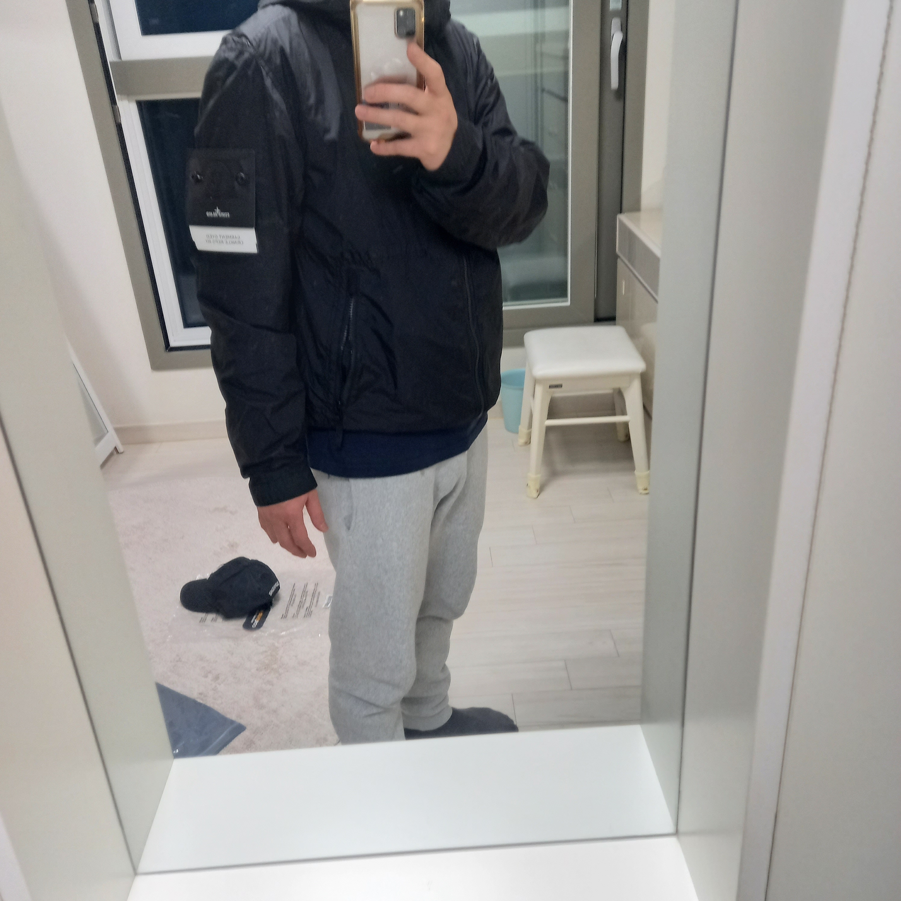 Stone Island 40522 Crinkle Reps Nylon Garment Dyed Hooded Jacket Black - 23SS, Supreme Cordura Ripstop S Logo 6-Panel Black - 23SS 착용 스타일 - 3