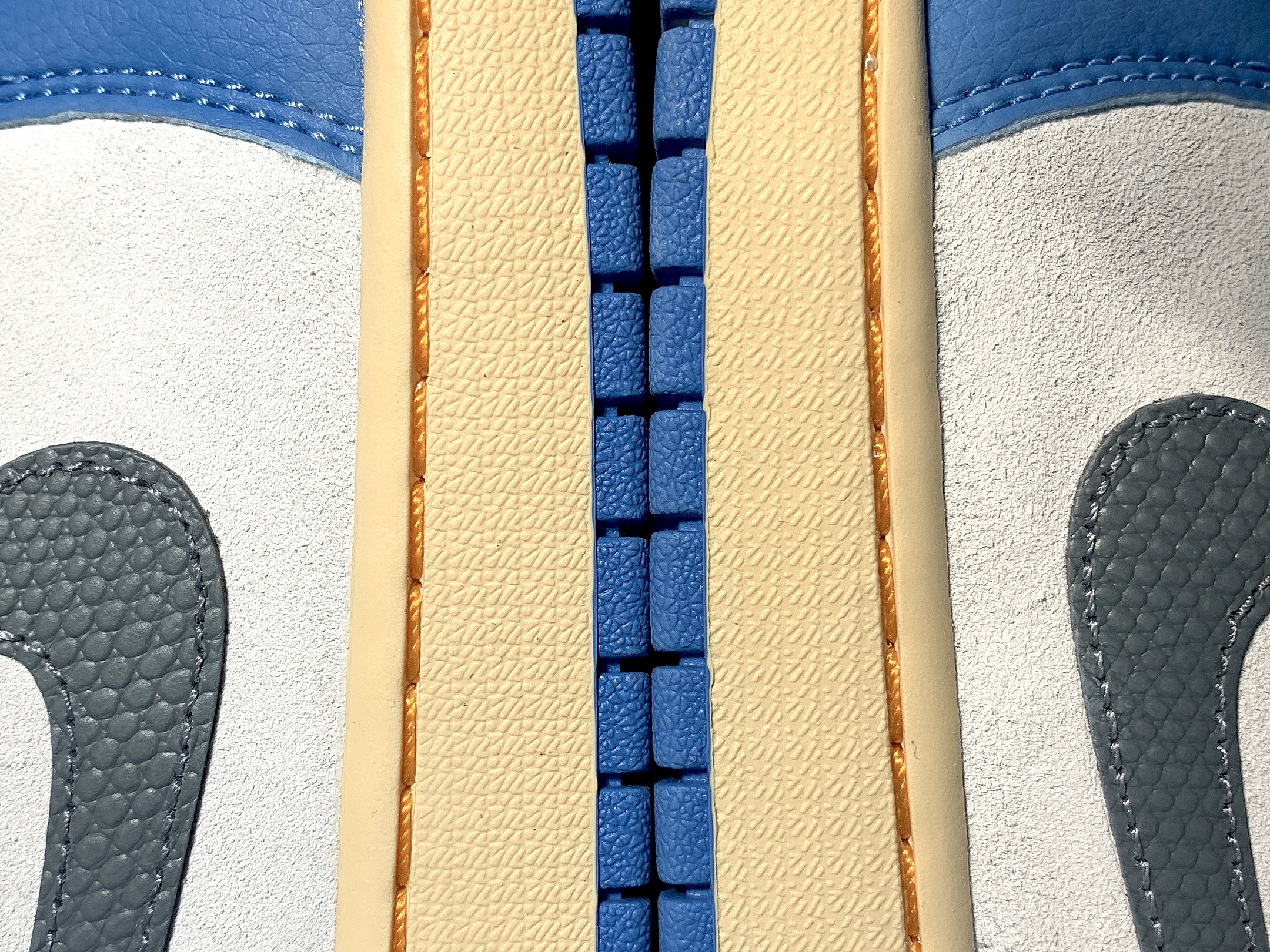 Jordan 1 Low SE Tokyo 96 착용 스타일 - 2