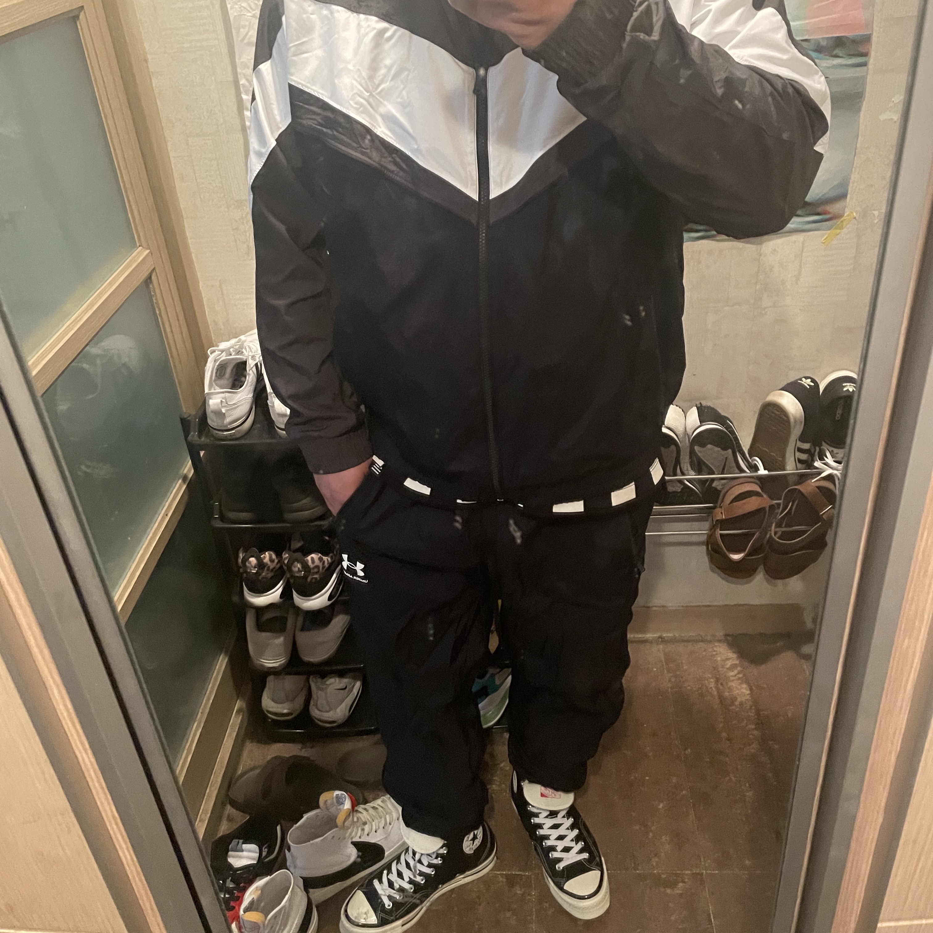 Converse Chuck 70 High Plus Black 착용 스타일 - 5