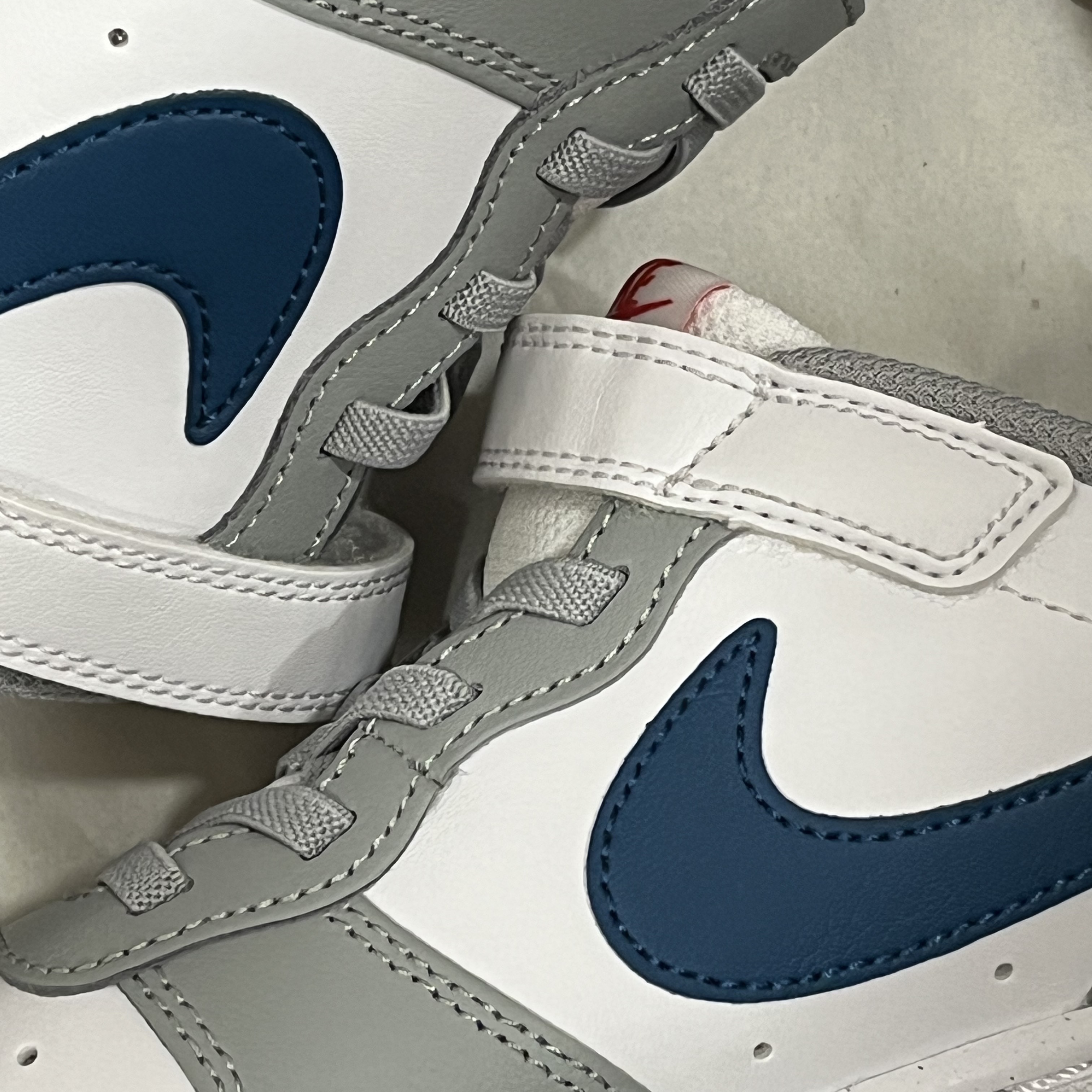 (PS) Nike Court Borough Low 2 Light Smoke Grey 착용 스타일 - 1