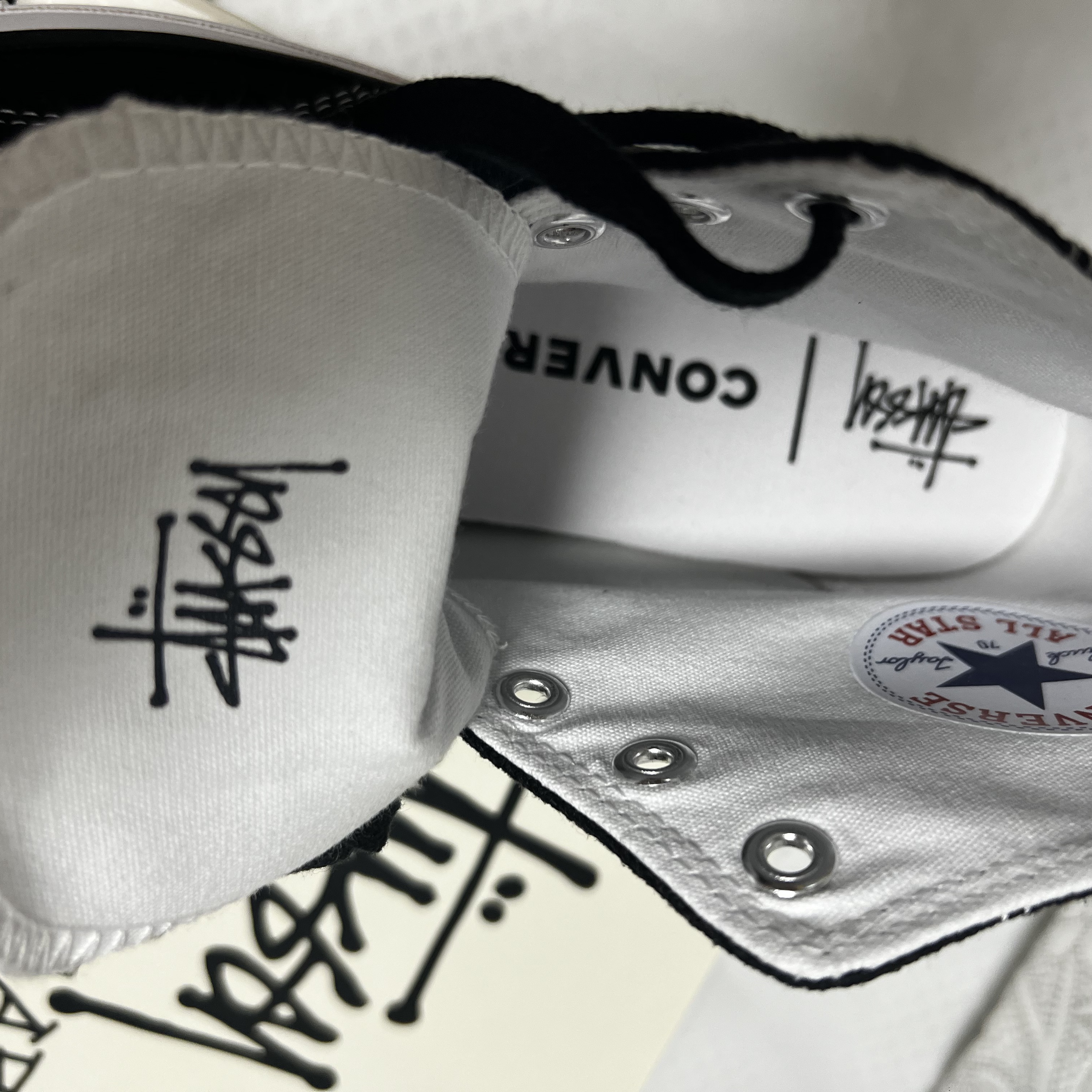 Converse x Stussy Chuck 70 High Black 착용 스타일 - 3
