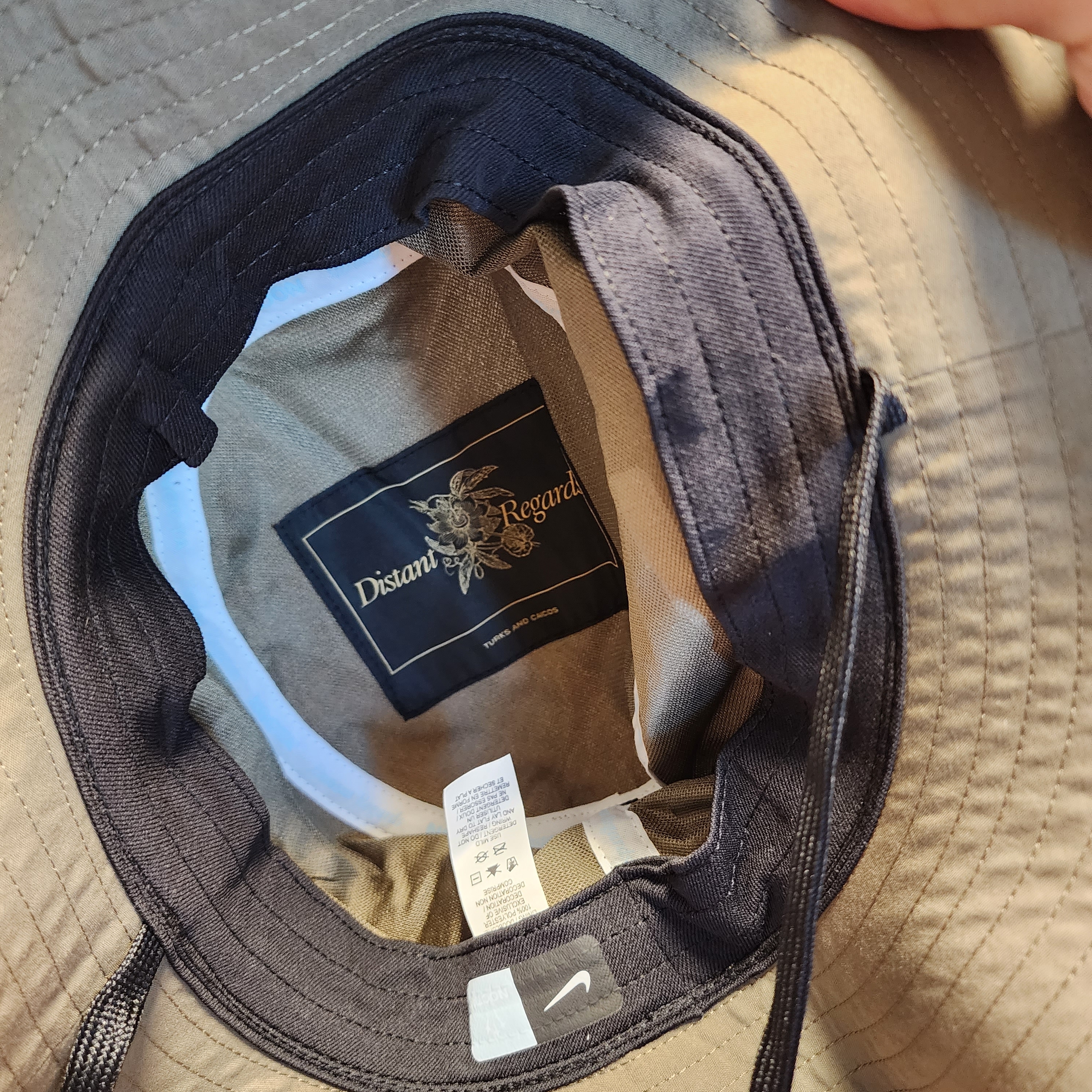 Nike x Drake Nocta Souvenir Cactus Bucket Hat Olive 착용 스타일 - 4