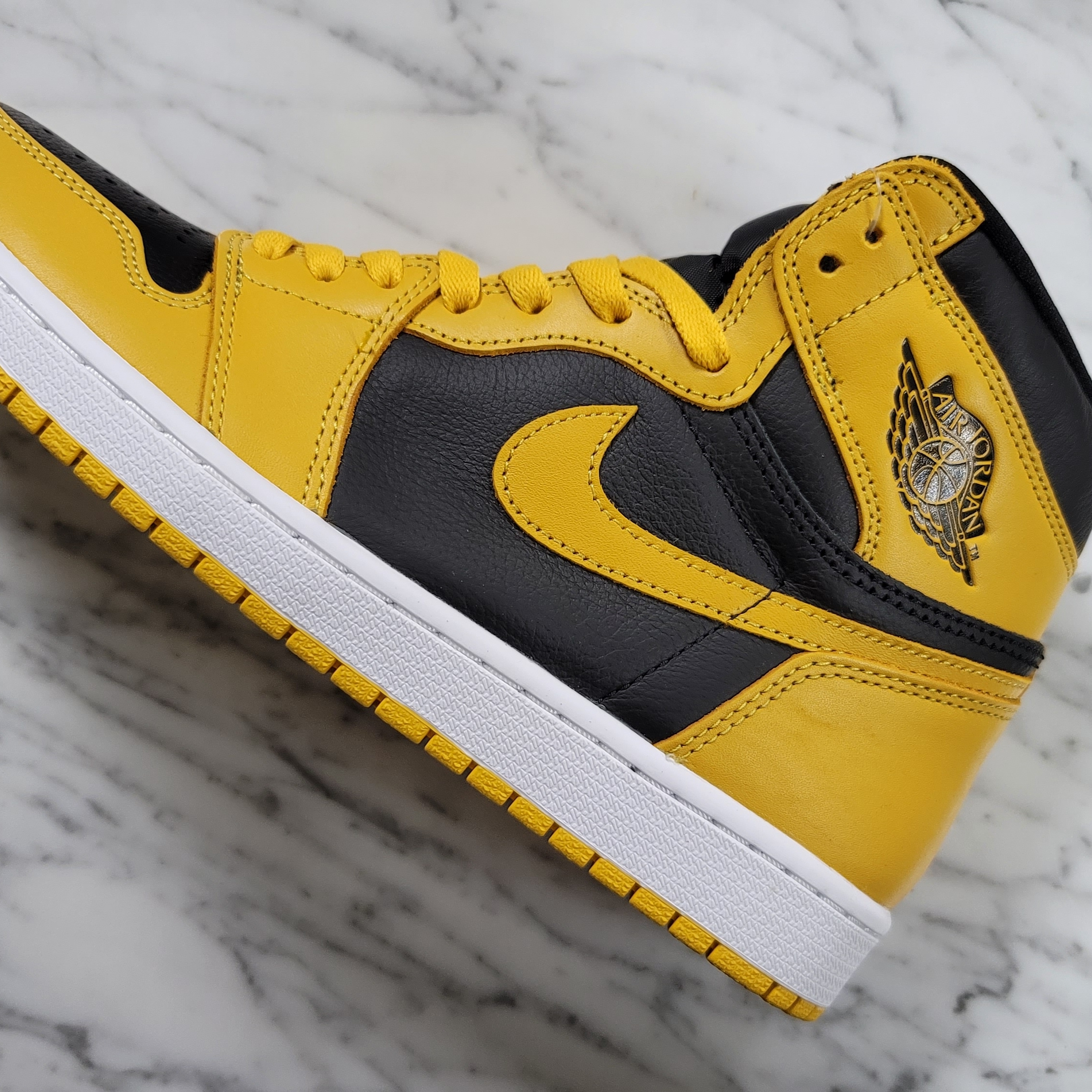 Jordan 1 Retro High OG Pollen 착용 스타일