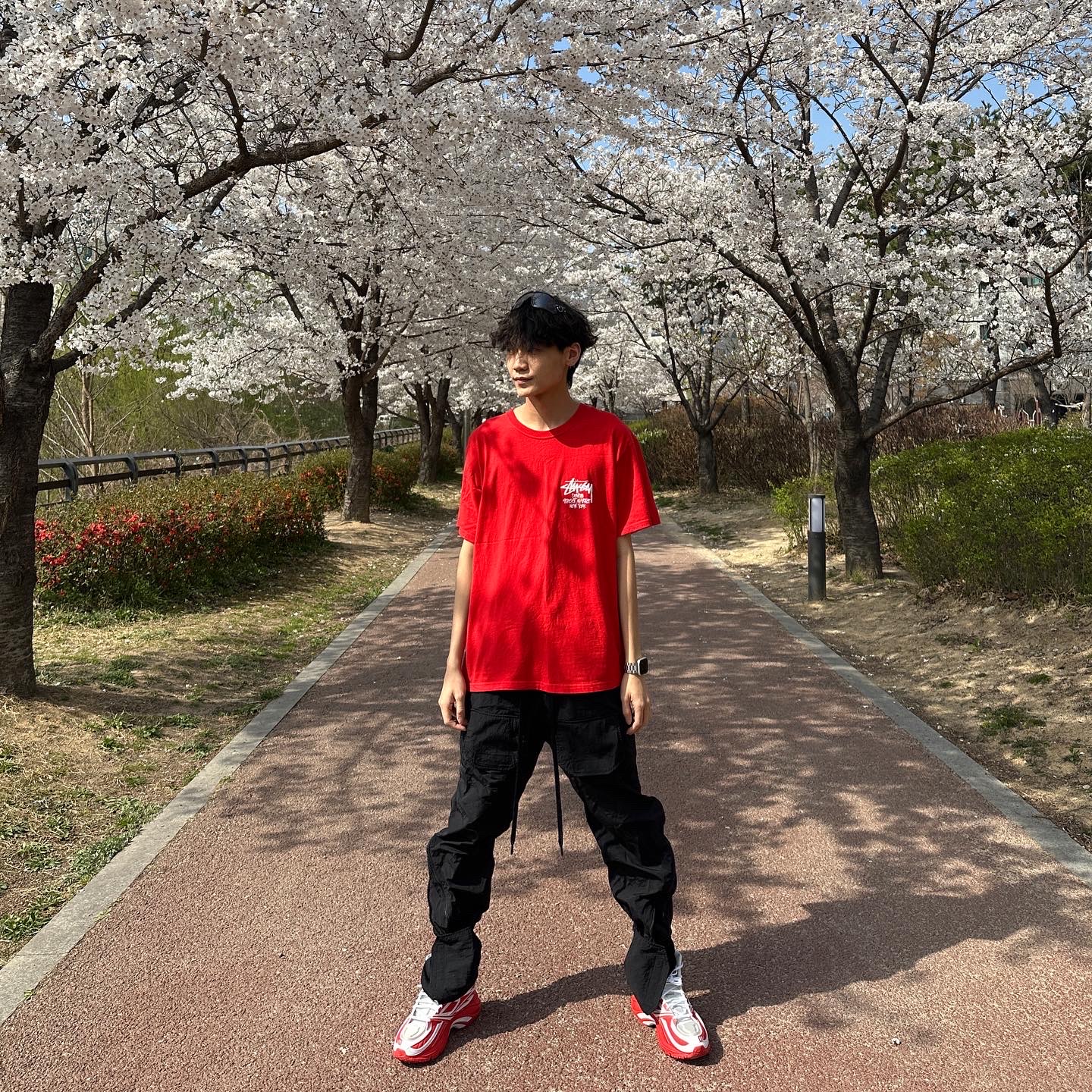 Reebok x Kanghyuk Premier Road Modern Mid White Red, Stussy Stock DSM New York T-Shirt Red 착용 스타일 - 1