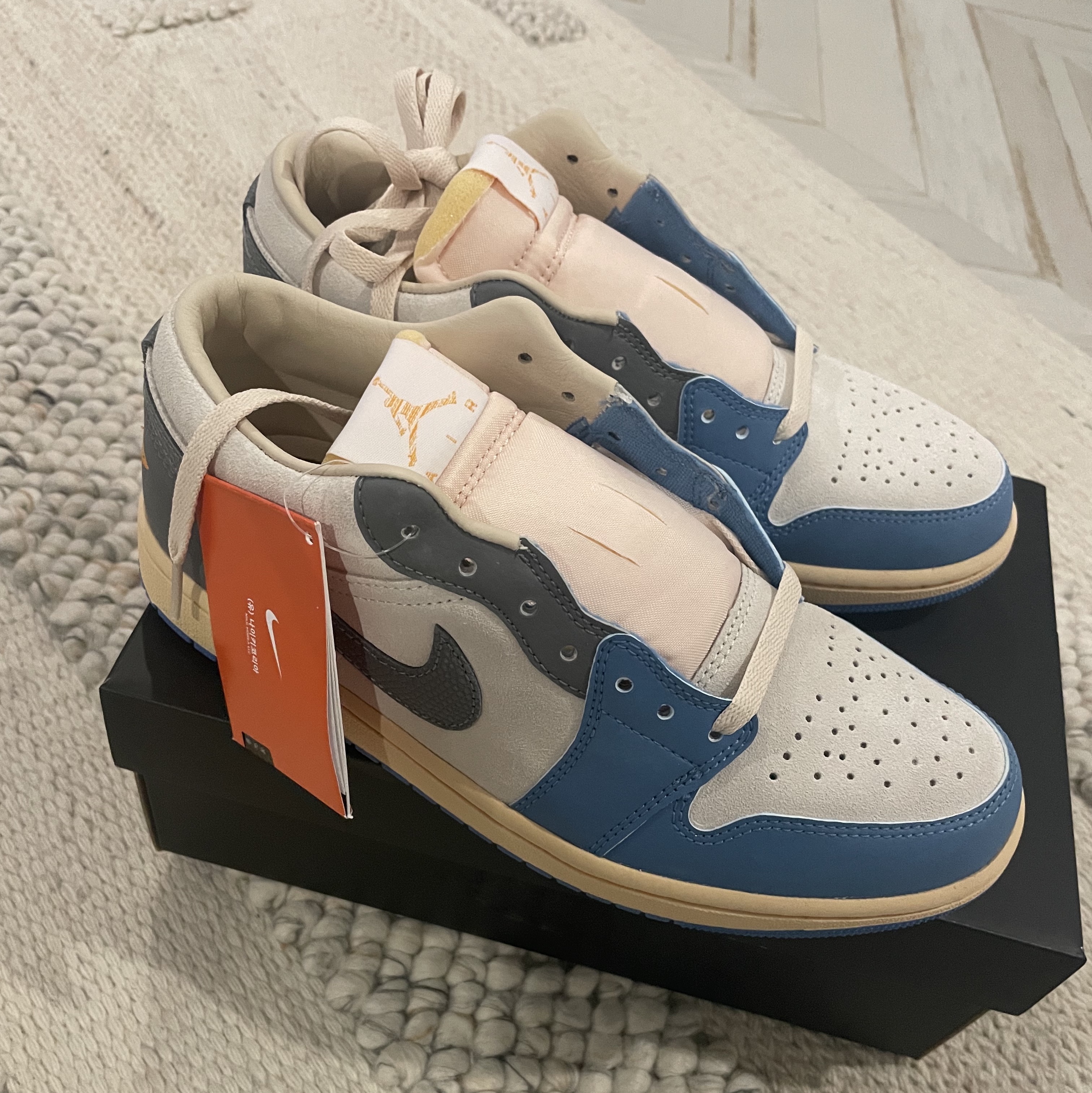 Jordan 1 Low SE Tokyo 96 착용 스타일