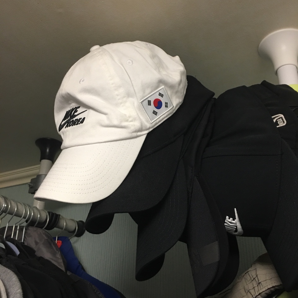 Nike H86 Korea Cap White 착용 스타일