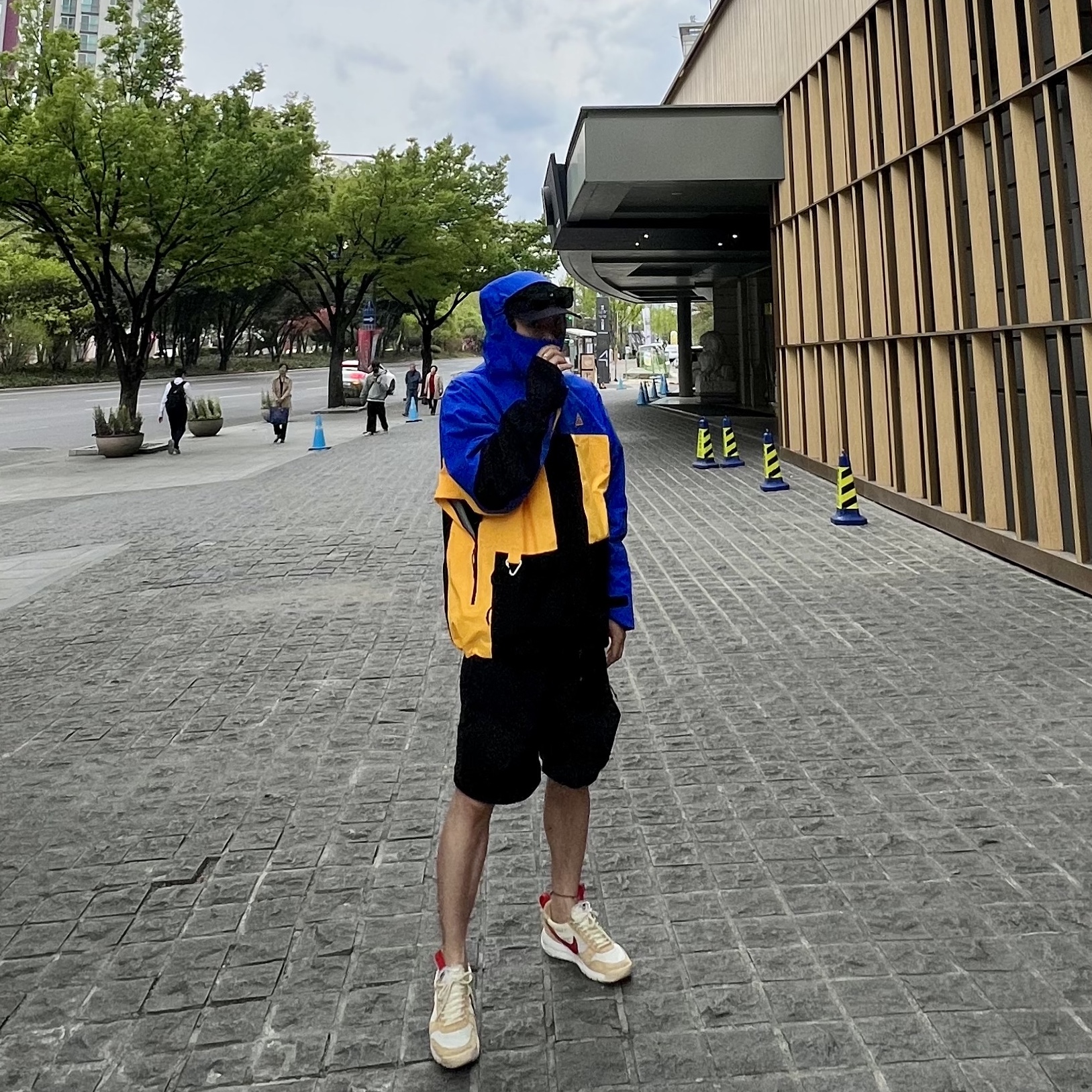 Nike x Tom Sachs Mars Yard Shoe 2.0 Space Camp, Nike ACG Gore-Tex Misery Ridge Jacket Hyper Royal - US/EU 착용 스타일