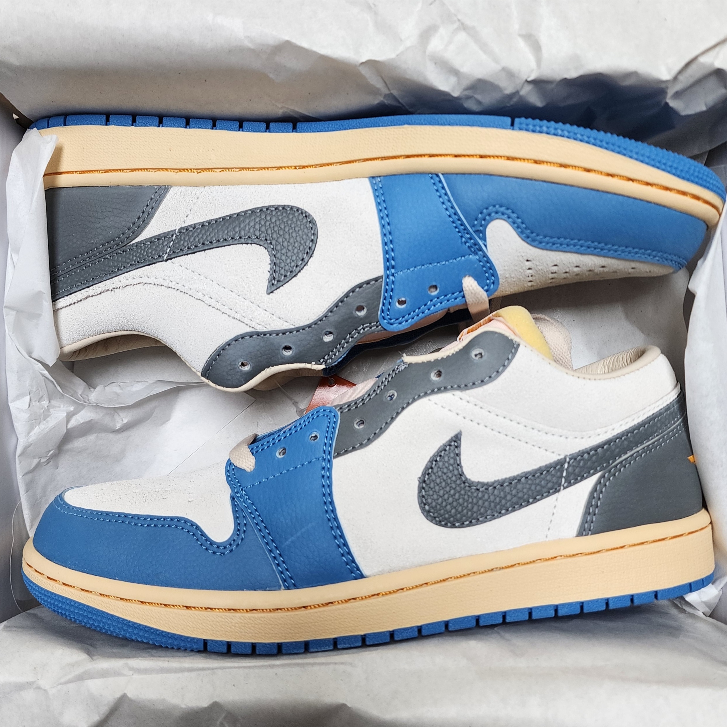 Jordan 1 Low SE Tokyo 96 착용 스타일
