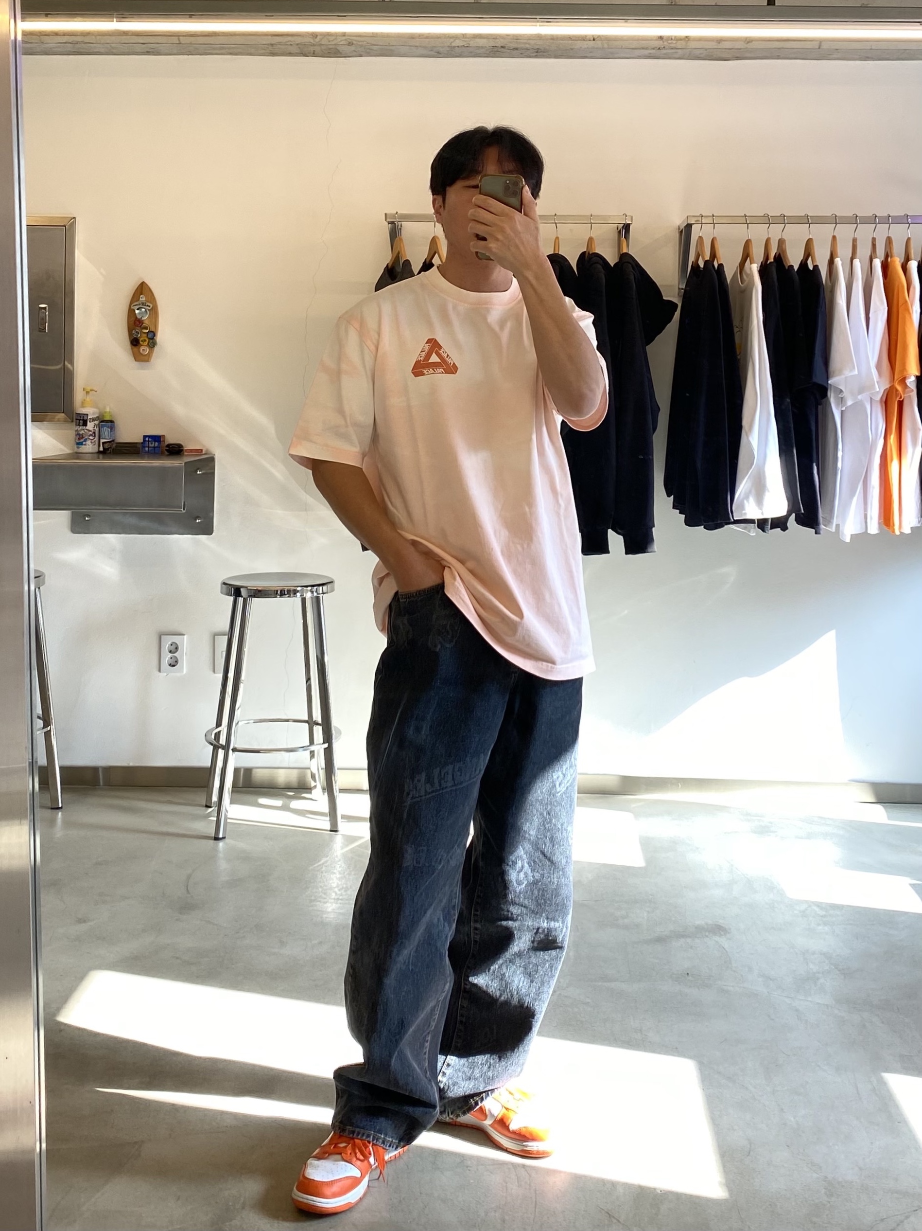 Palace Reacto Tri-Ferg T-Shirt Orange - 23SS, Nike Dunk Low SP Syracuse 2020 착용 스타일 - 2