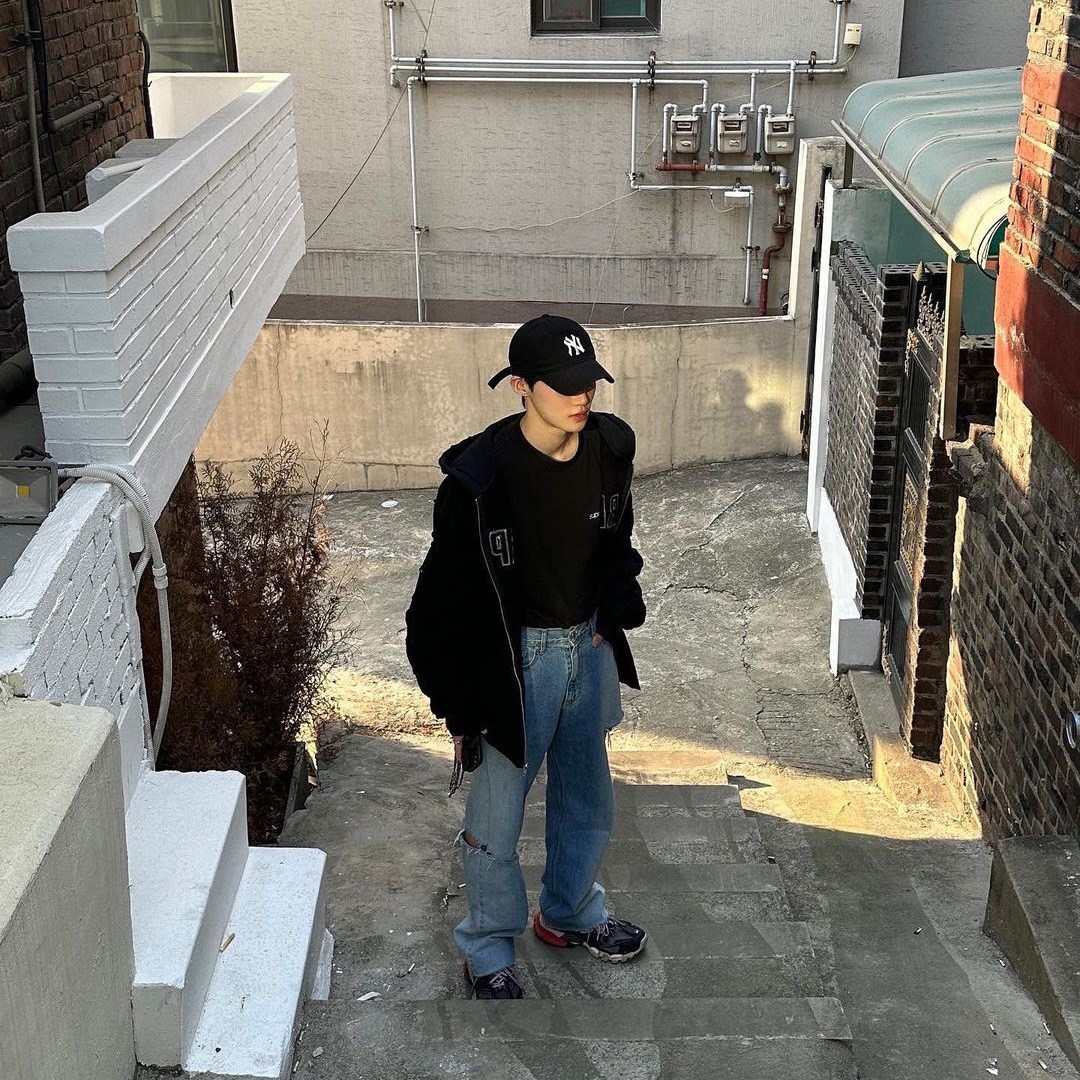 Balenciaga Track Sneakers Black Red 2019 착용 스타일 - 3