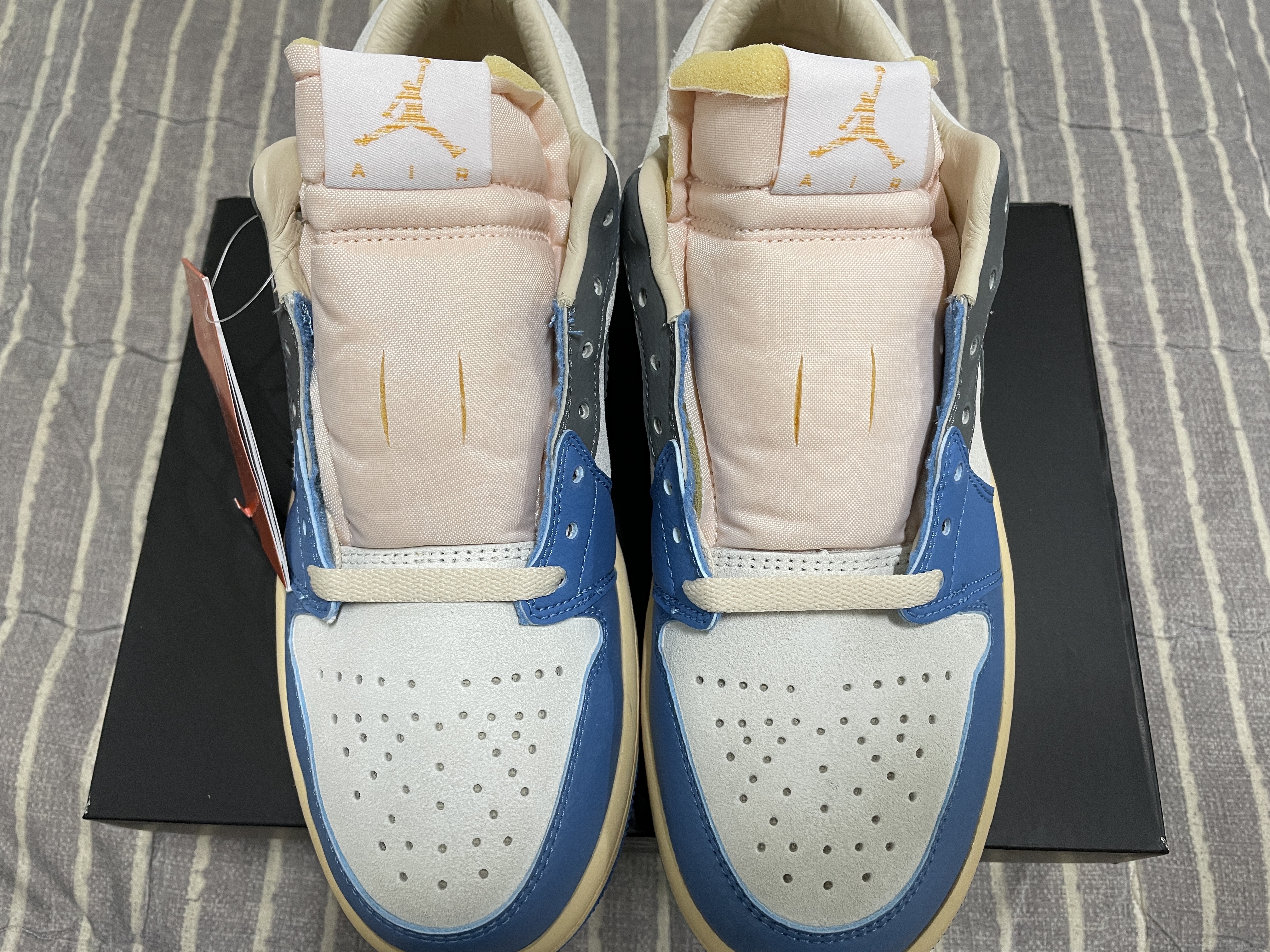 Jordan 1 Low SE Tokyo 96 착용 스타일 - 2