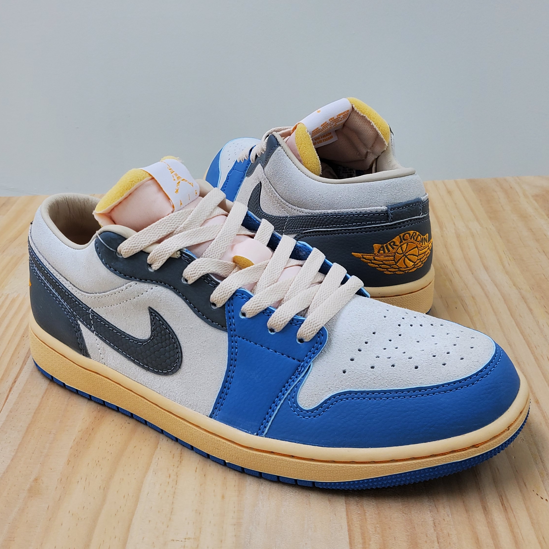 Jordan 1 Low SE Tokyo 96 착용 스타일