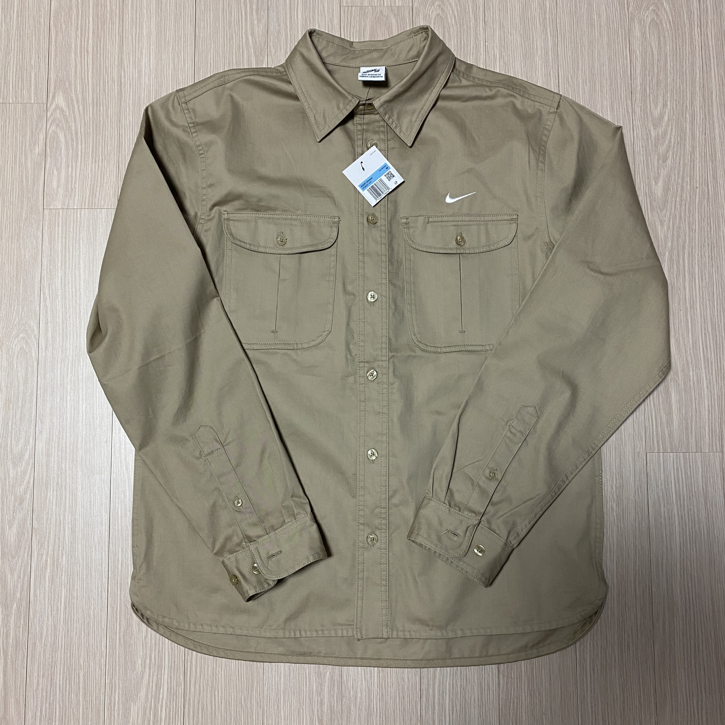 Nike SB Lightweight Skateboarding Jacket Medium Olive - Asia 착용 스타일 - 2