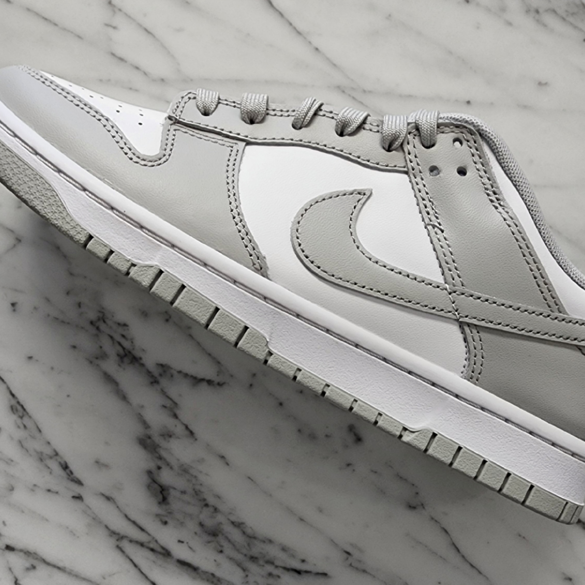 Nike Dunk Low Retro Grey Fog 착용 스타일