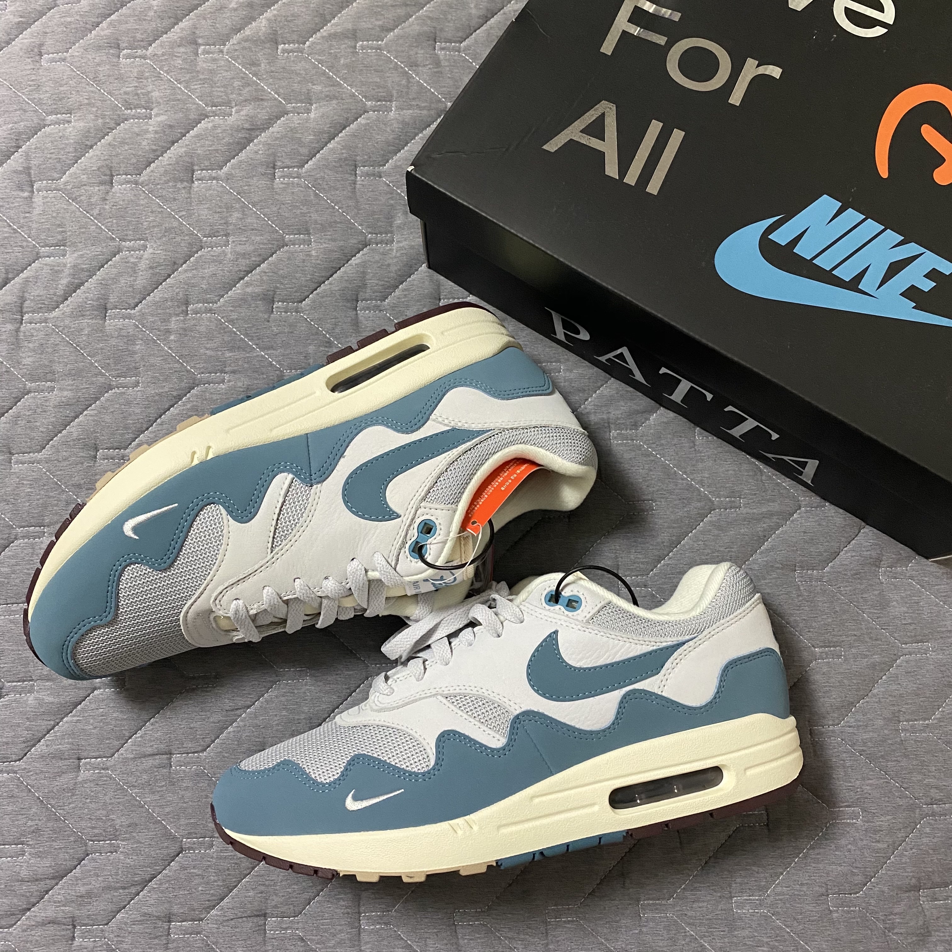 Nike x Patta Air Max 1 Noise Aqua 착용 스타일