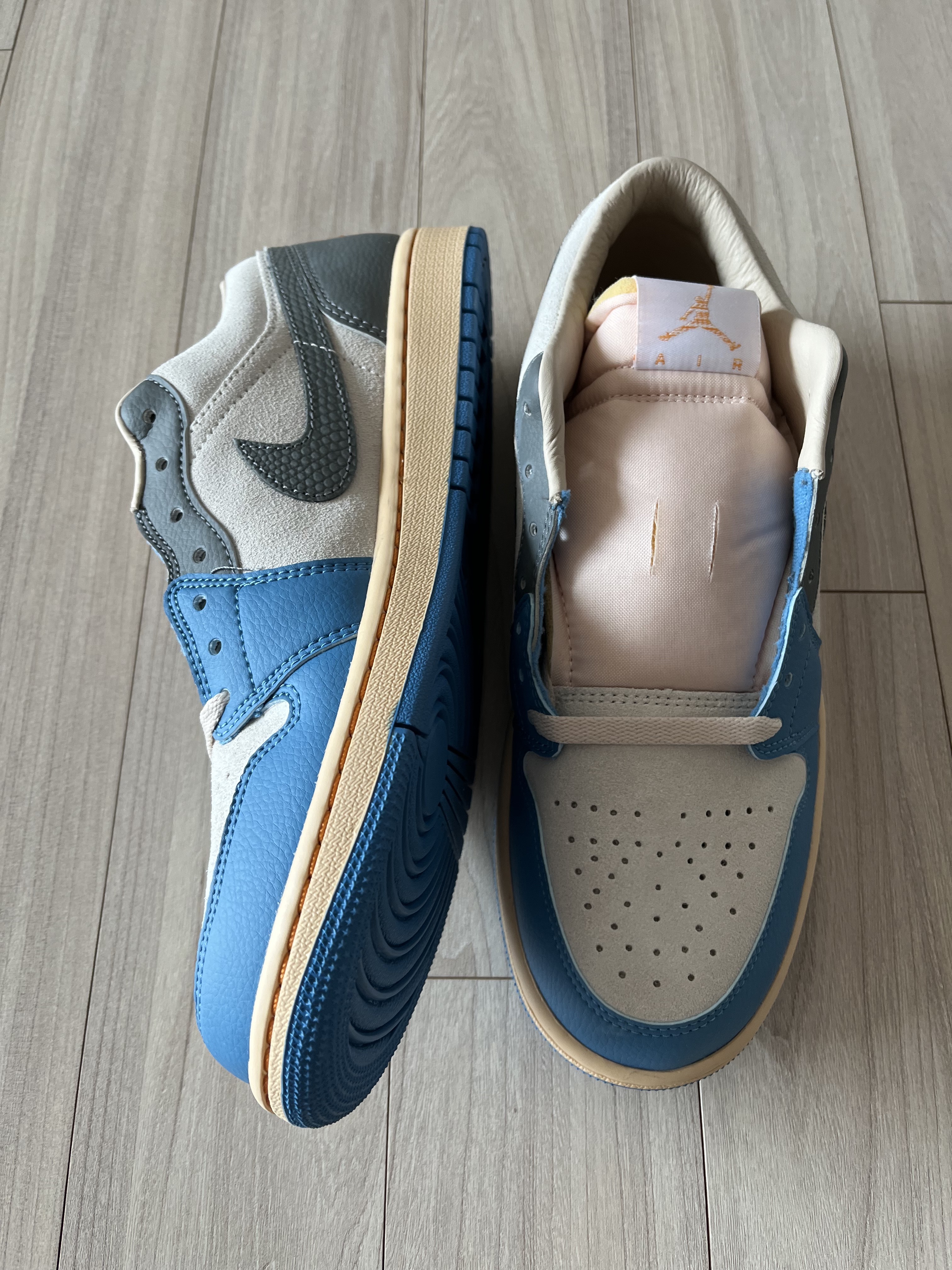 Jordan 1 Low SE Tokyo 96 착용 스타일 - 3
