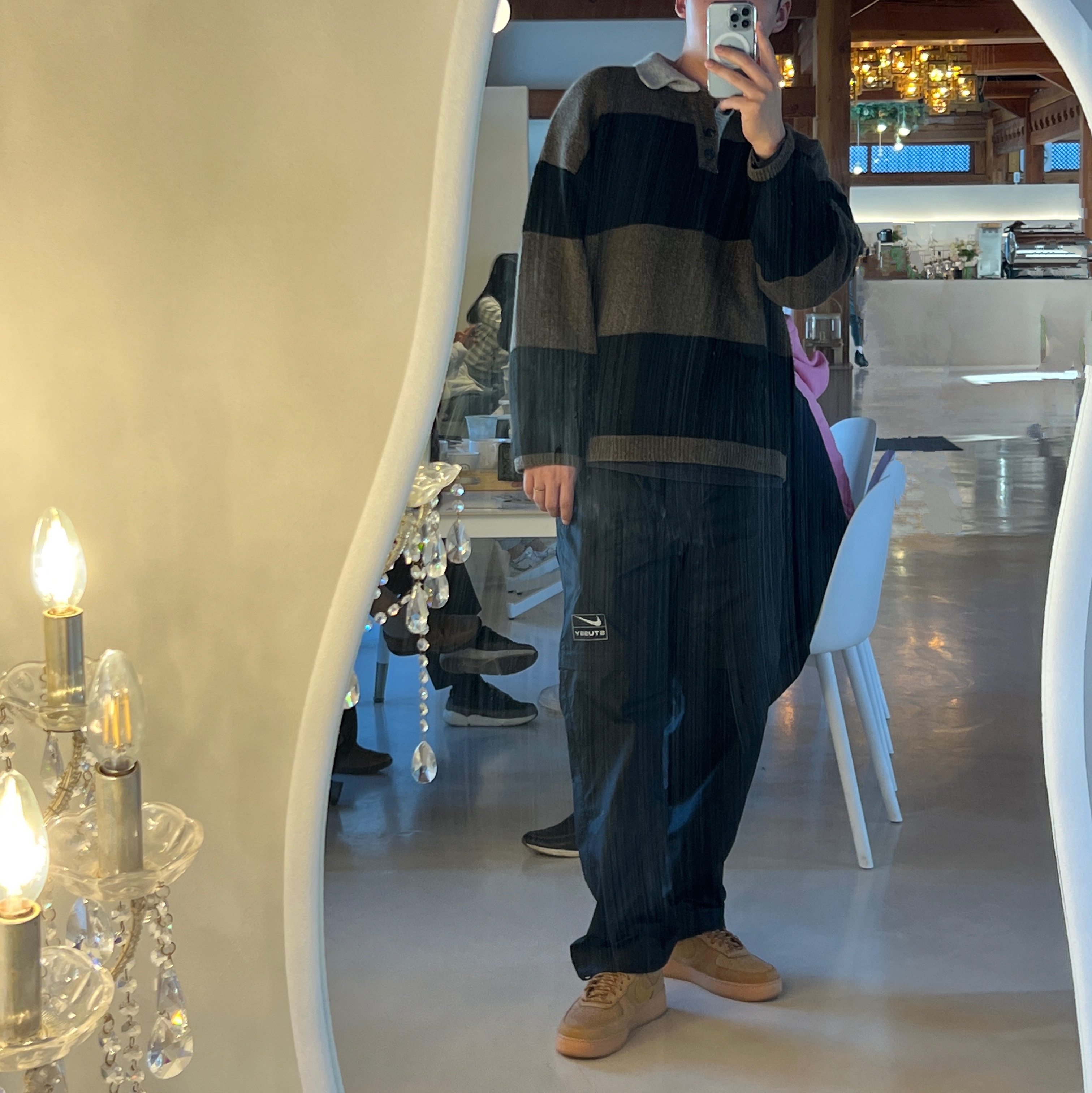 Nike x Stussy NRG FL Storm-Fit Pants Black (DO7170-010), Nike Air Force 1 '07 WB Flax 착용 스타일