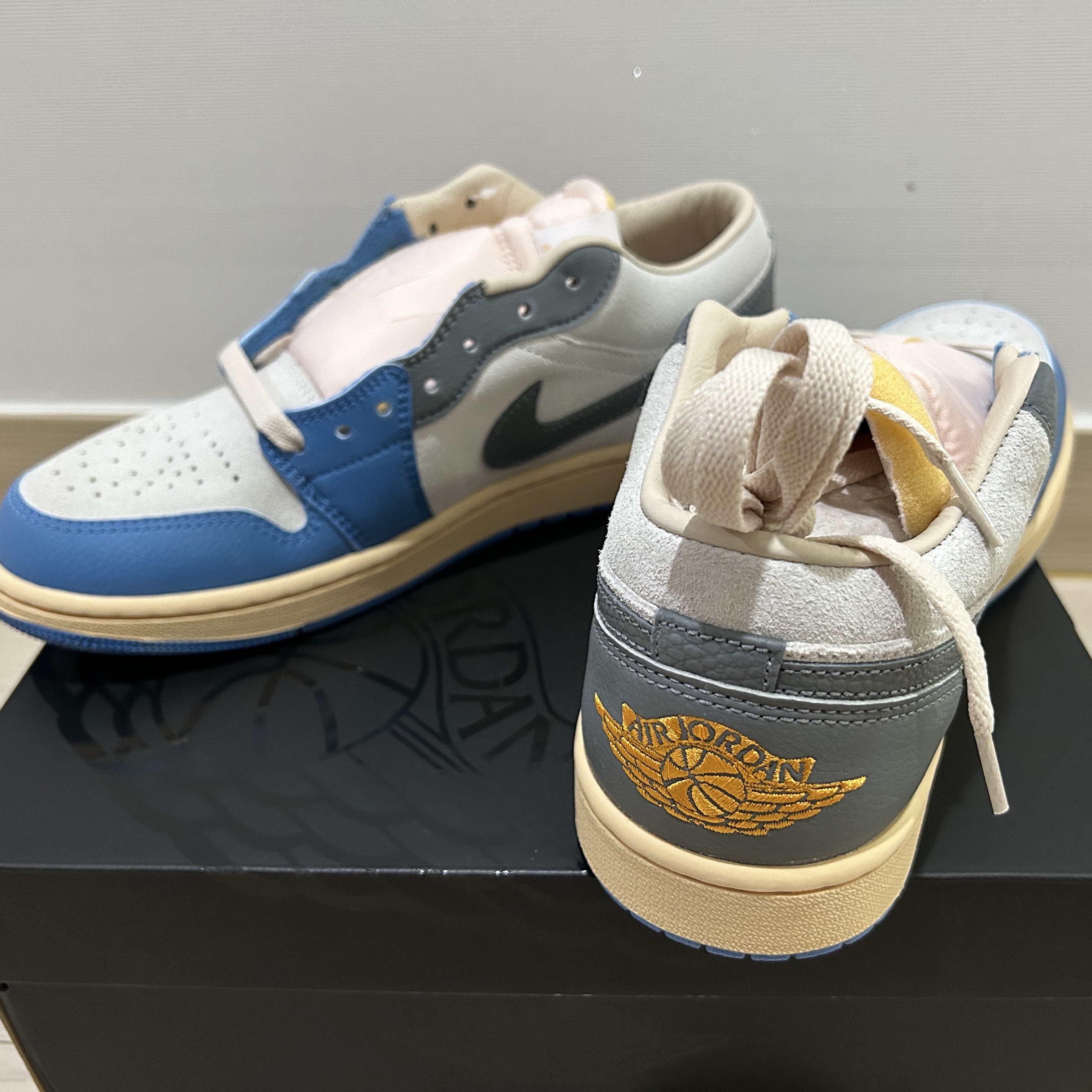 Jordan 1 Low SE Tokyo 96 착용 스타일