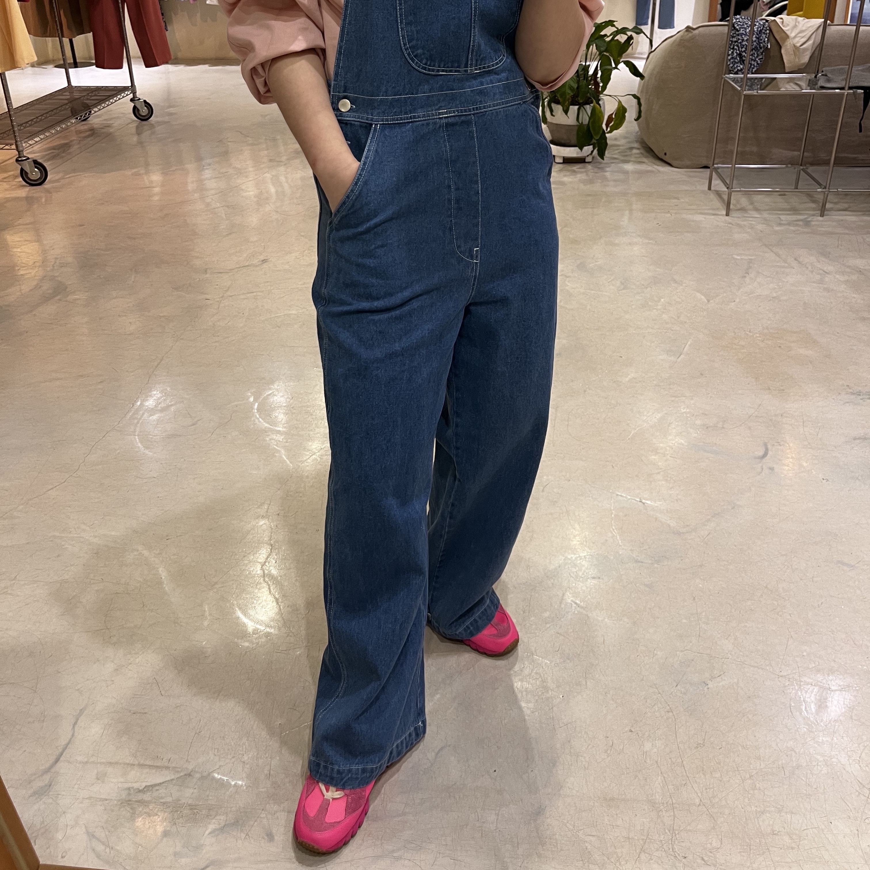 Nike x Jacquemus Air Humara LX Pink Flash 착용 스타일 - 2