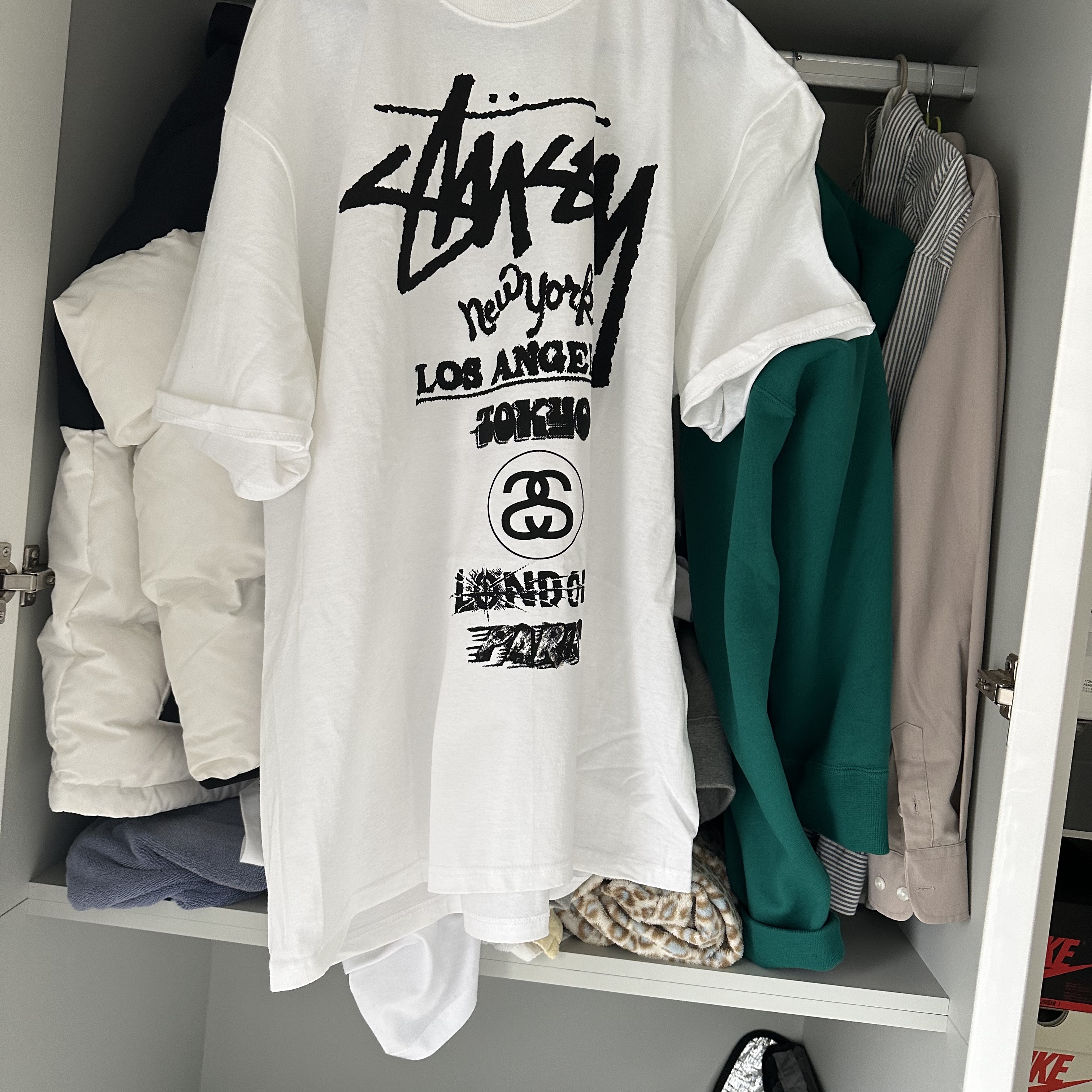 Stussy Tour T-Shirt White 착용 스타일