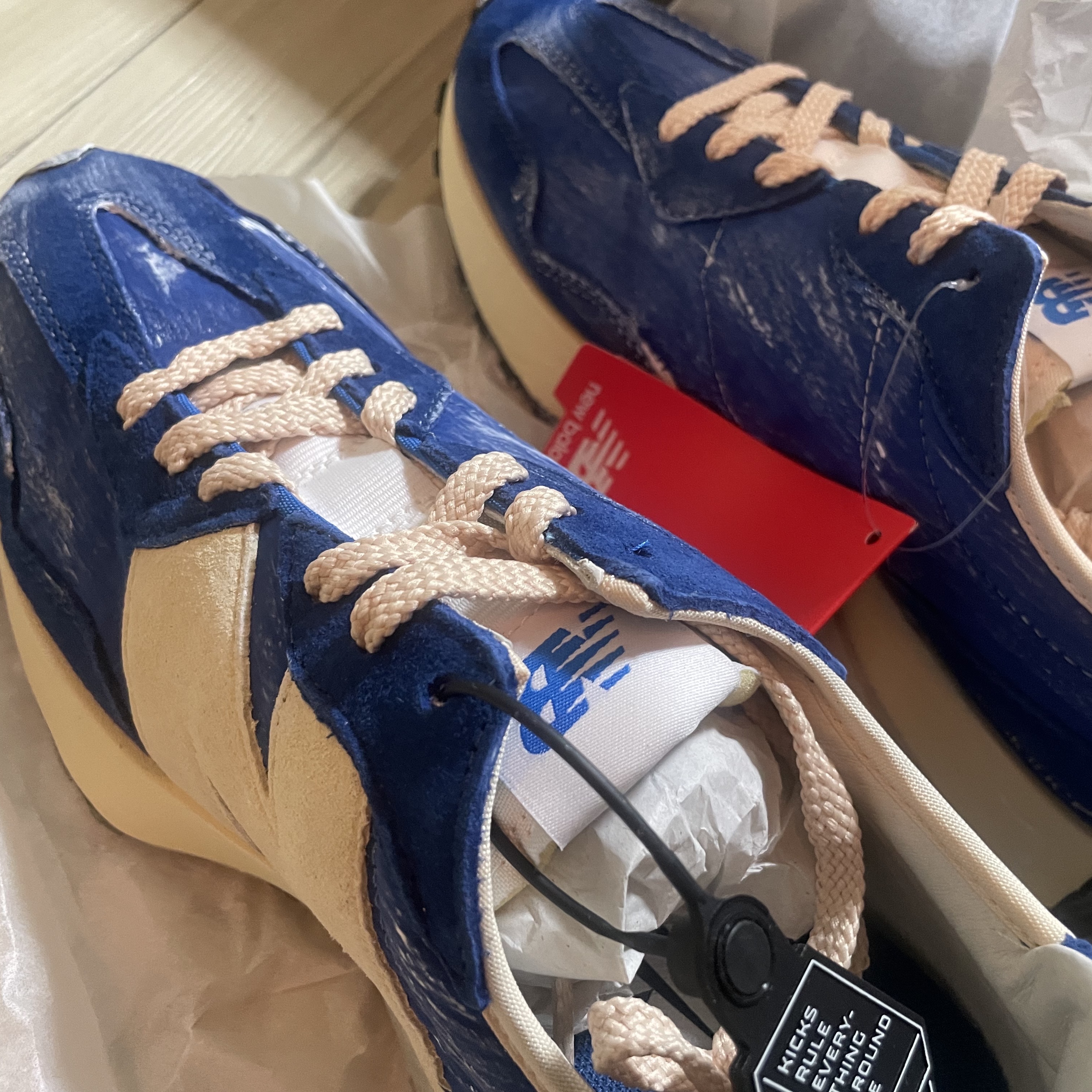 New Balance 327 Vintage Luxe Blue 착용 스타일 - 1