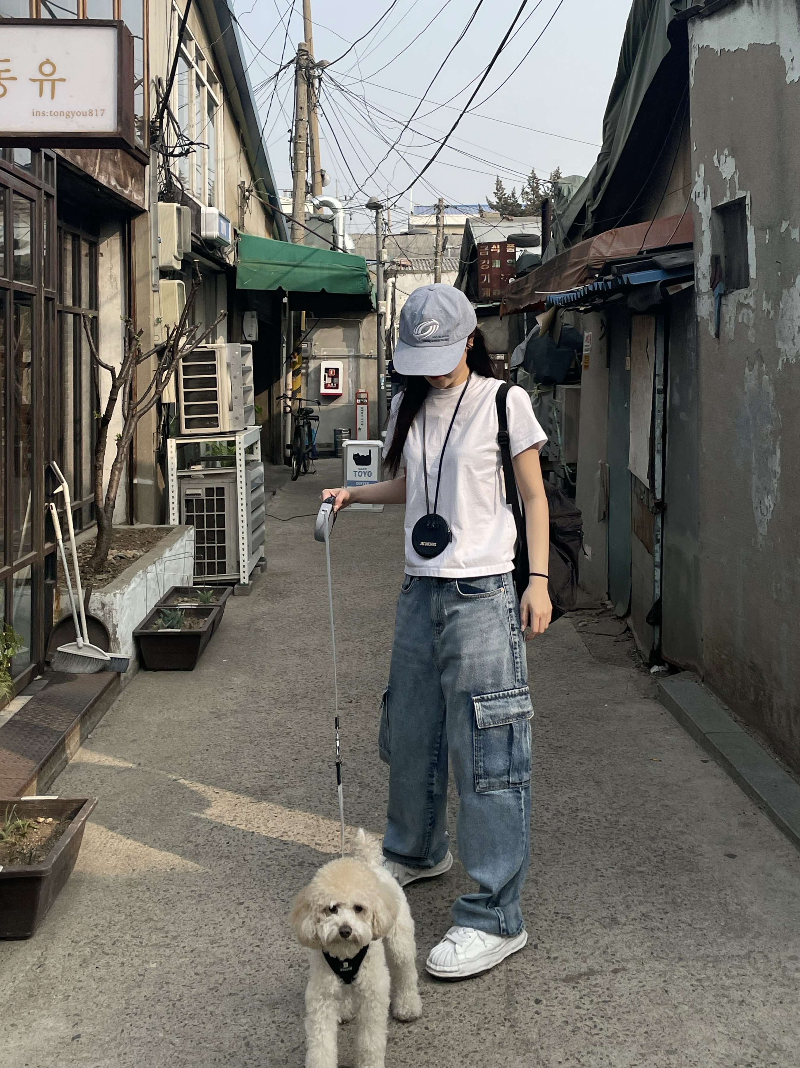 Maison Mihara Yasuhiro Blakey OG Sole Leather Low-top Sneakers White, Arc'teryx Index 15 Backpack Black 착용 스타일 - 1