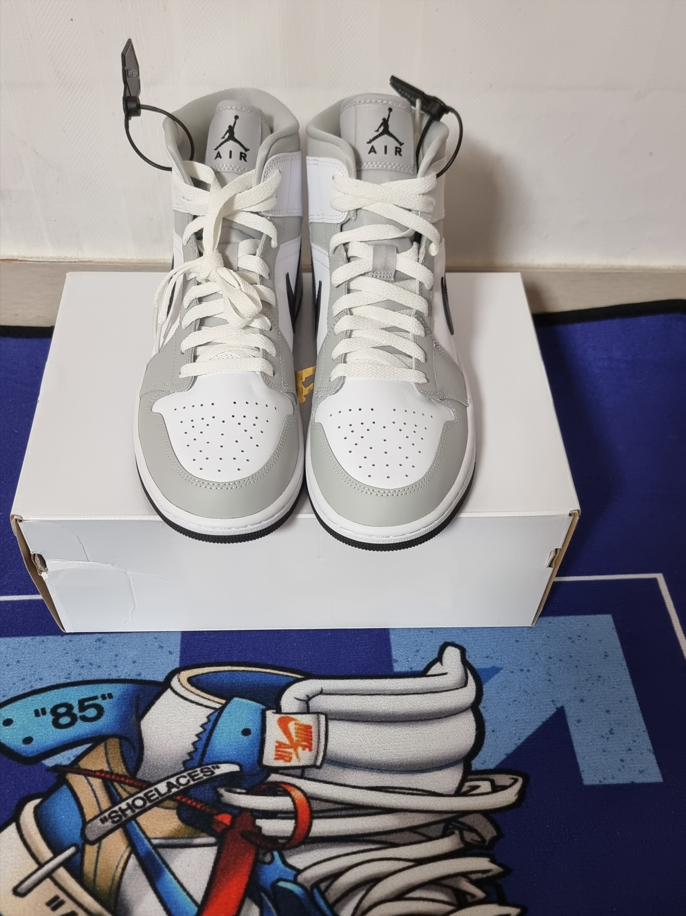 (W) Jordan 1 Mid Grey Fog 착용 스타일 - 1