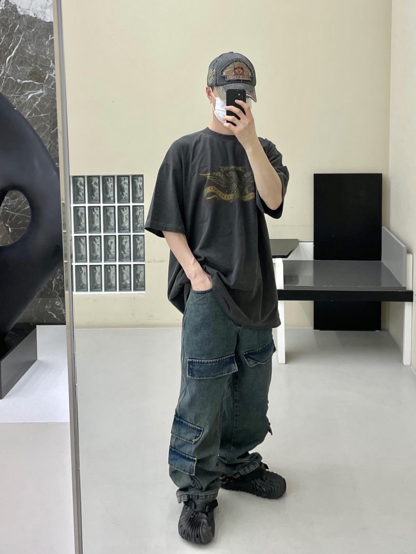 Crocs x Salehe Bembury Pollex Clog Sasquatch 착용 스타일
