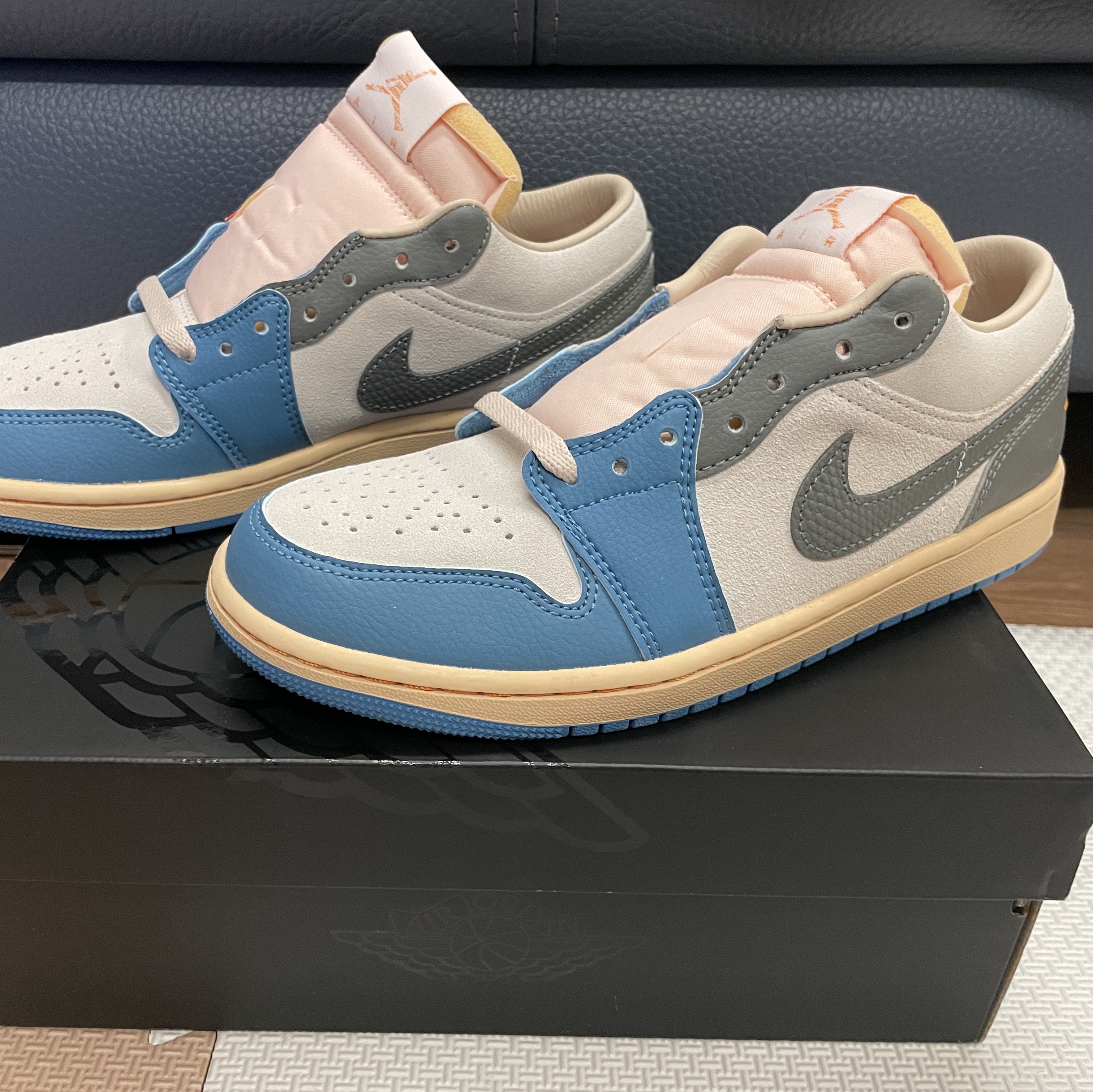 Jordan 1 Low SE Tokyo 96 착용 스타일 - 1