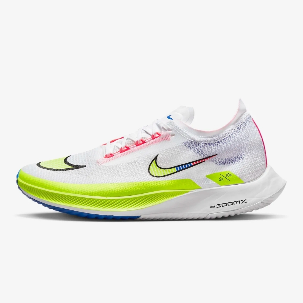 Nike ZoomX Streakfly White Volt 착용 스타일 - 1