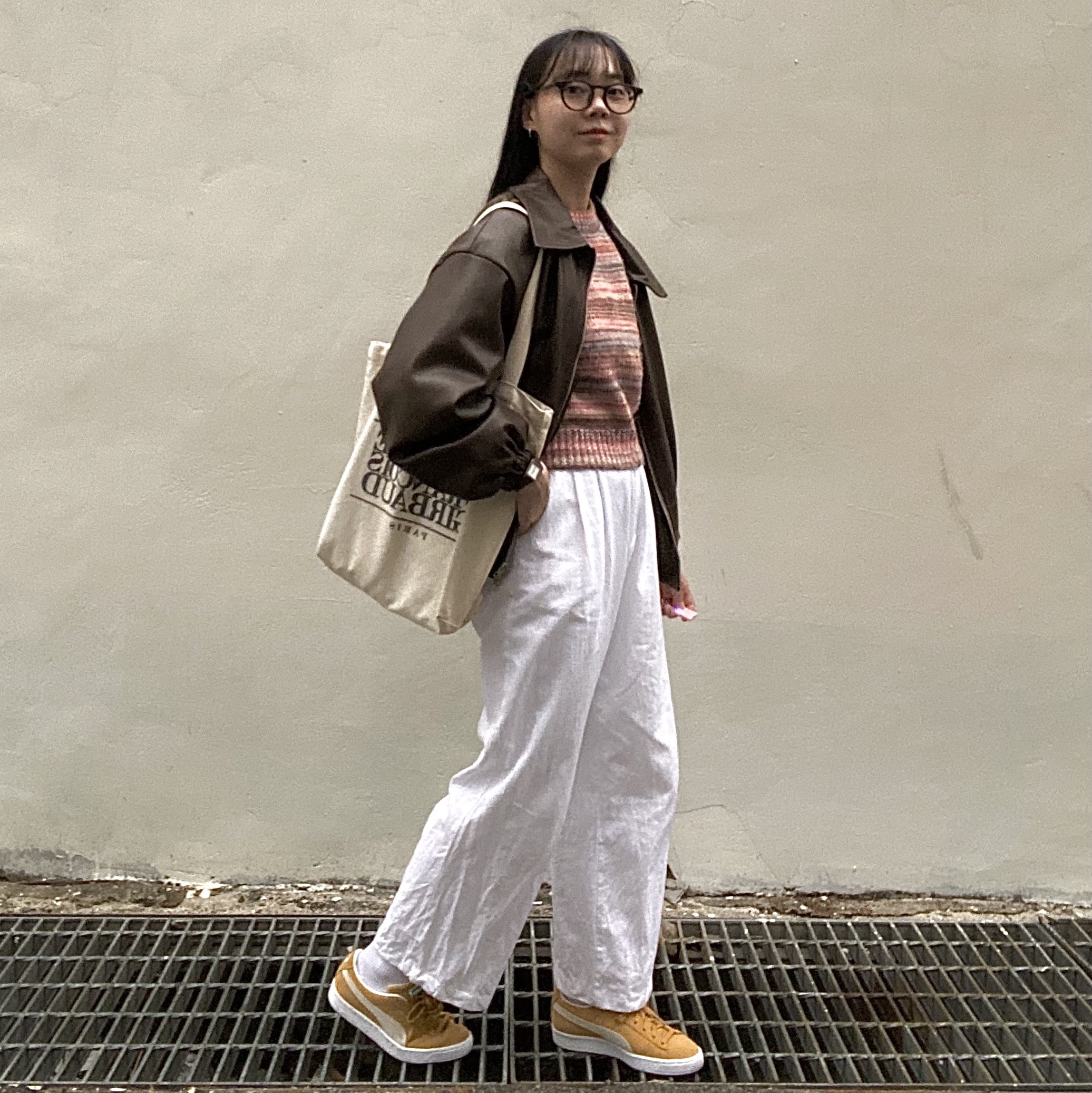 Puma Suede Classic XXI Mustard White 착용 스타일 - 2