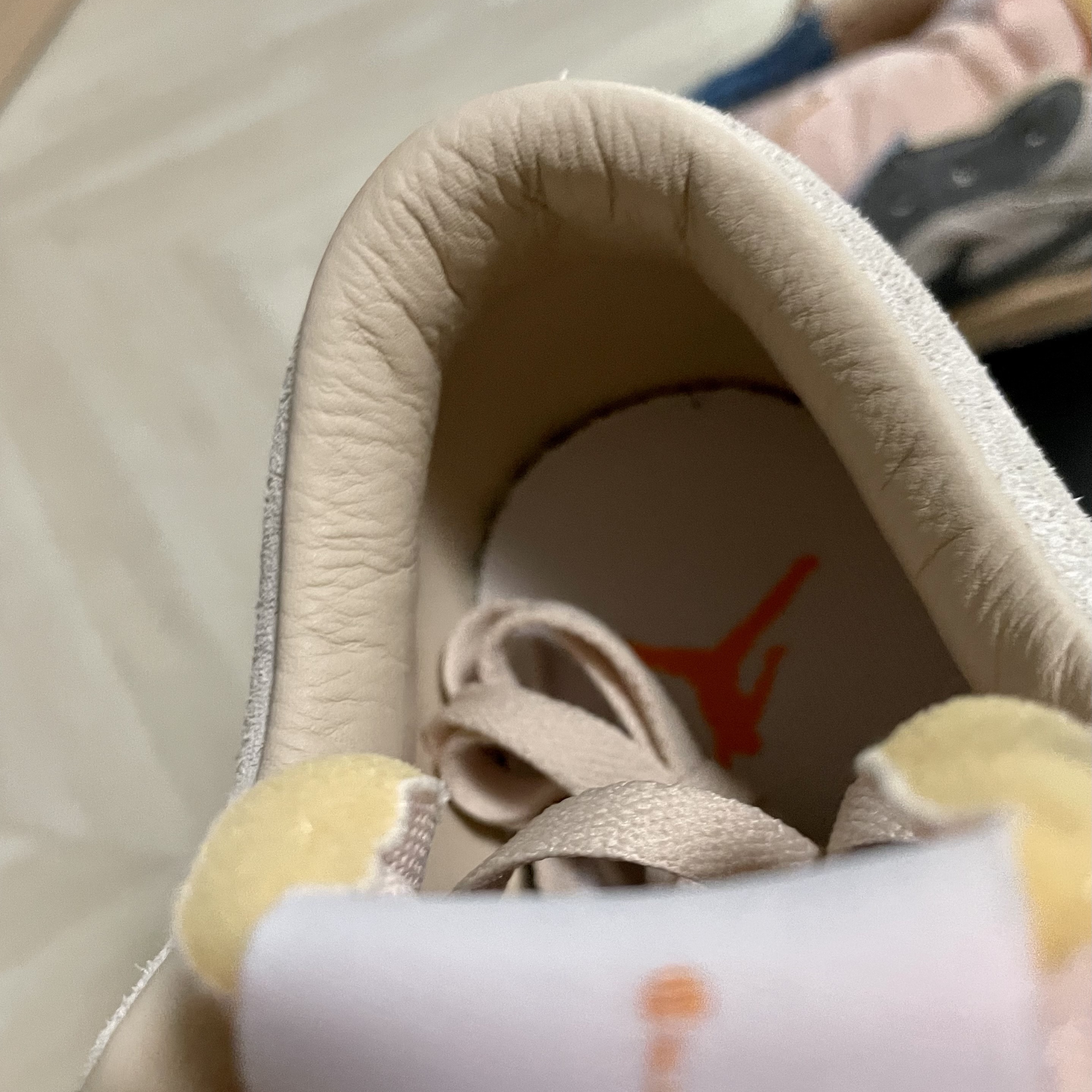 Jordan 1 Low SE Tokyo 96 착용 스타일 - 5