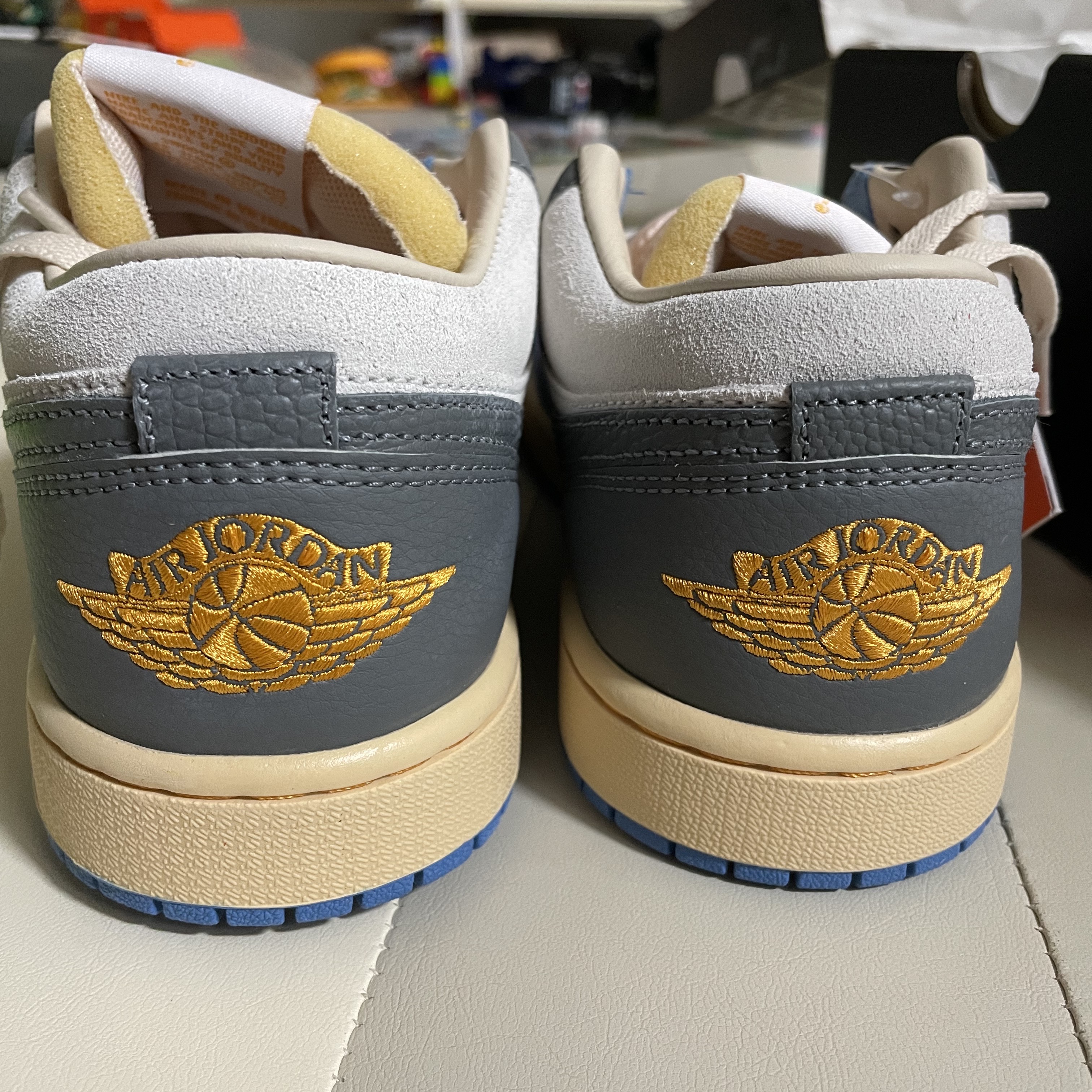 Jordan 1 Low SE Tokyo 96 착용 스타일 - 1