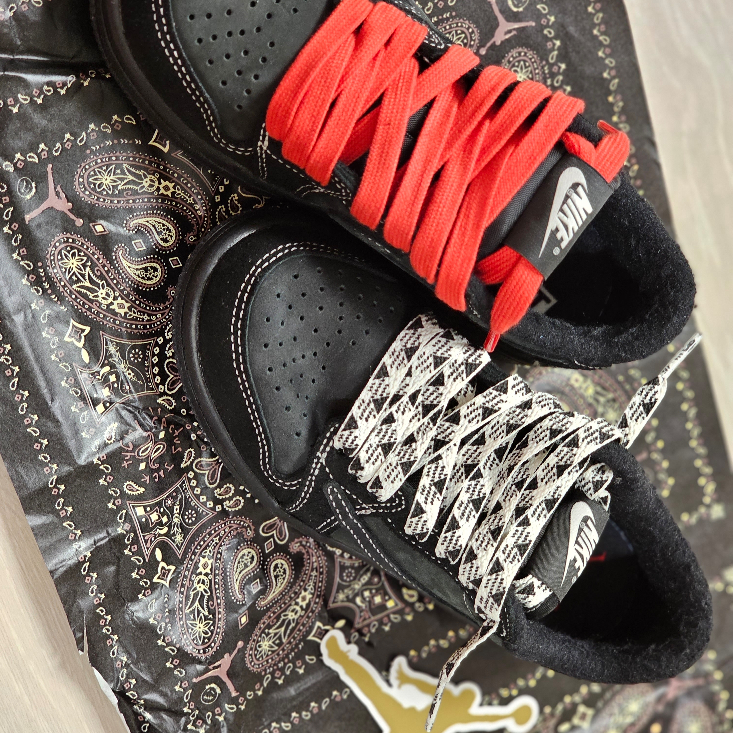 (PS) Jordan 1 x Travis Scott Retro Low OG SP Black Phantom 착용 스타일 - 2