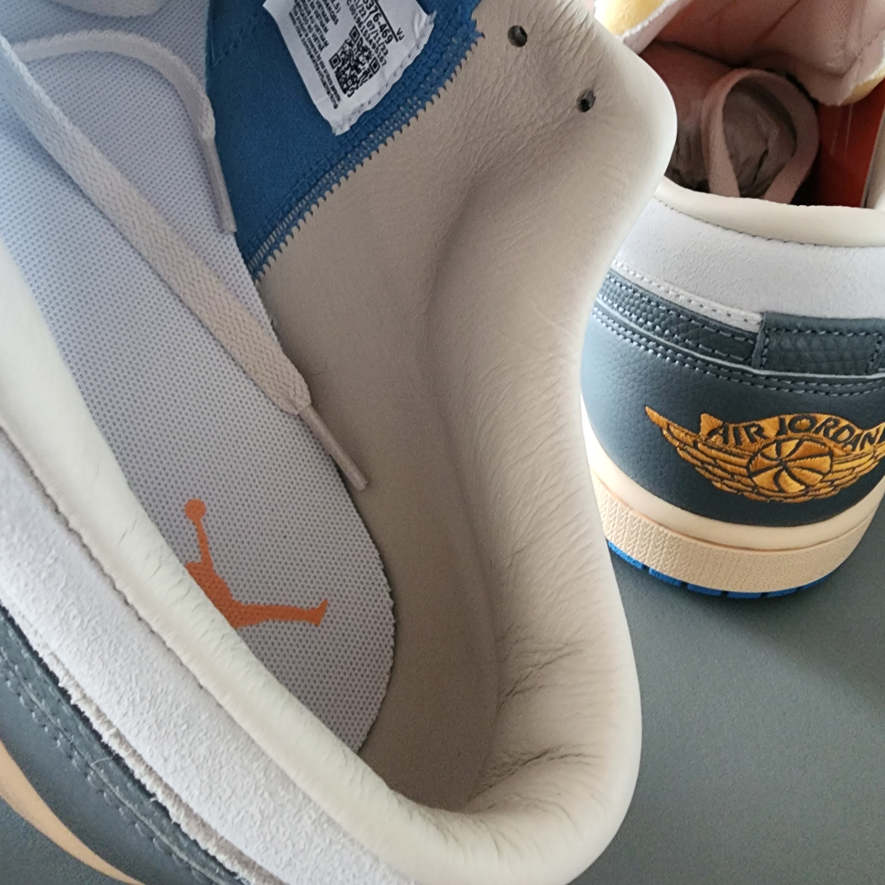 Jordan 1 Low SE Tokyo 96 착용 스타일 - 3