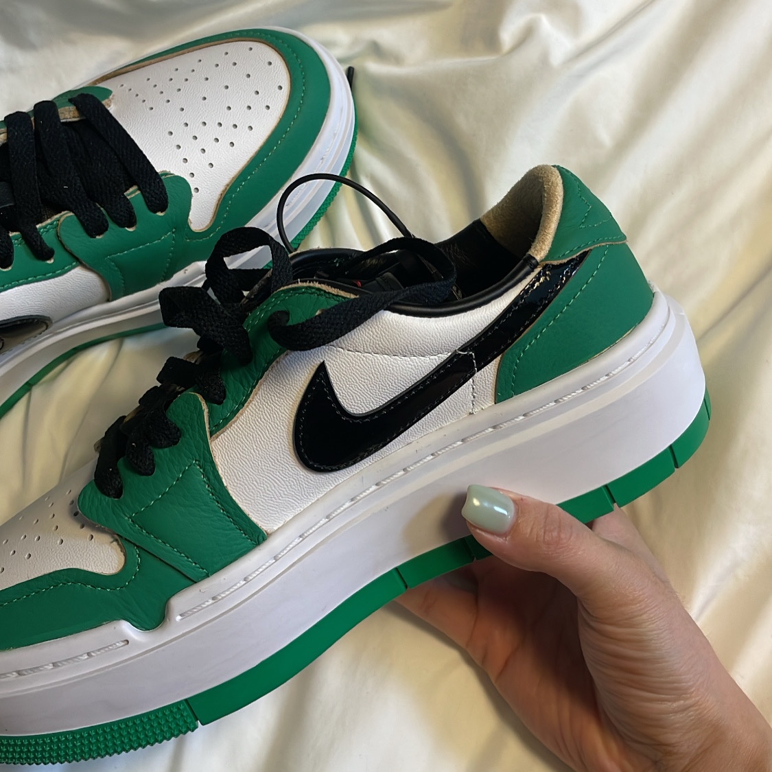 (W) Jordan 1 Elevate Low SE Lucky Green 착용 스타일